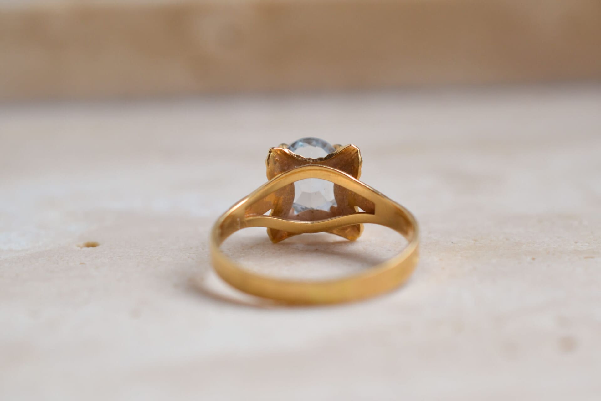 Bague Aigue-Marine décor ciselé
