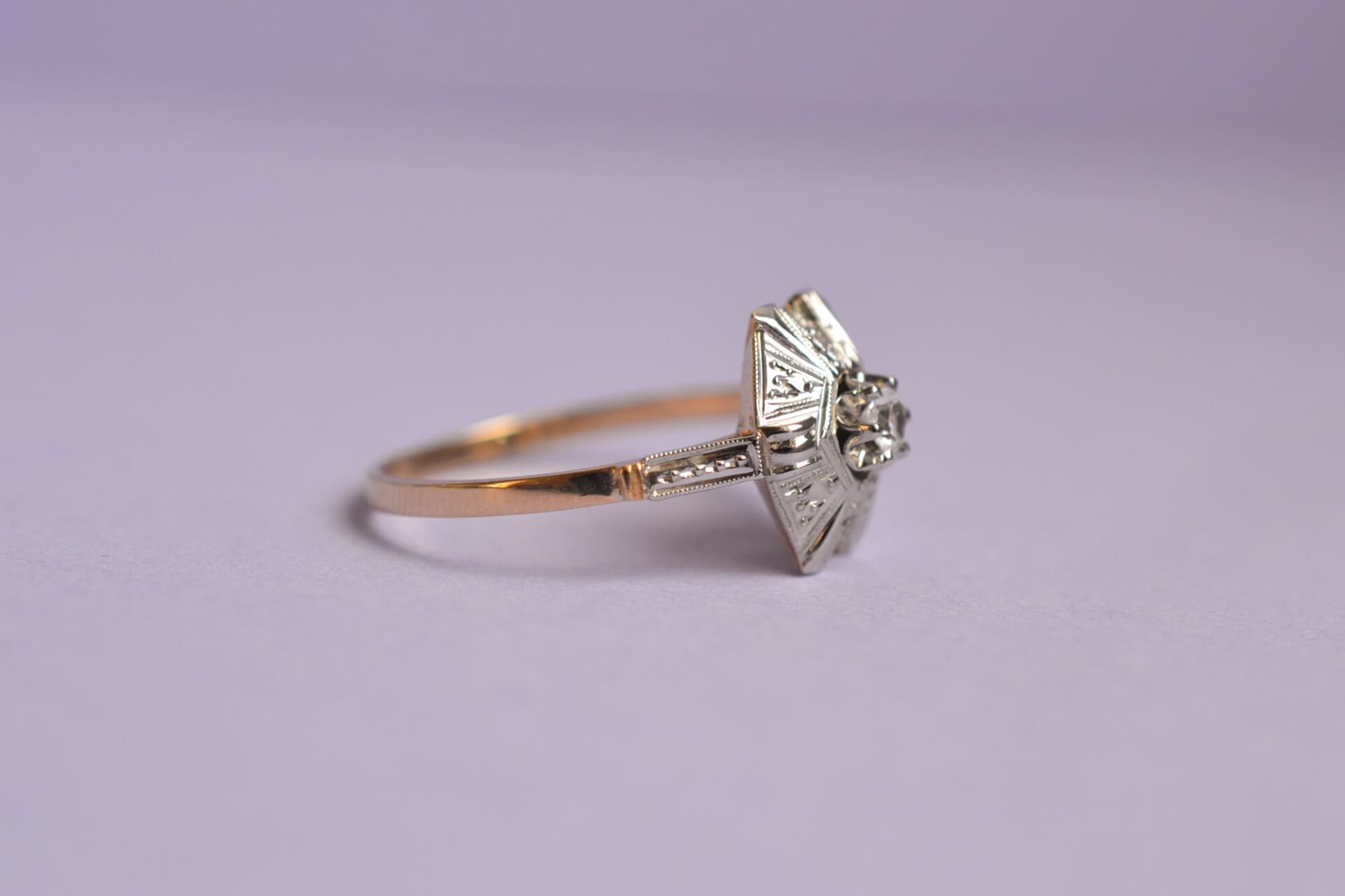 Bague Art Déco 2 Ors pierre blanche