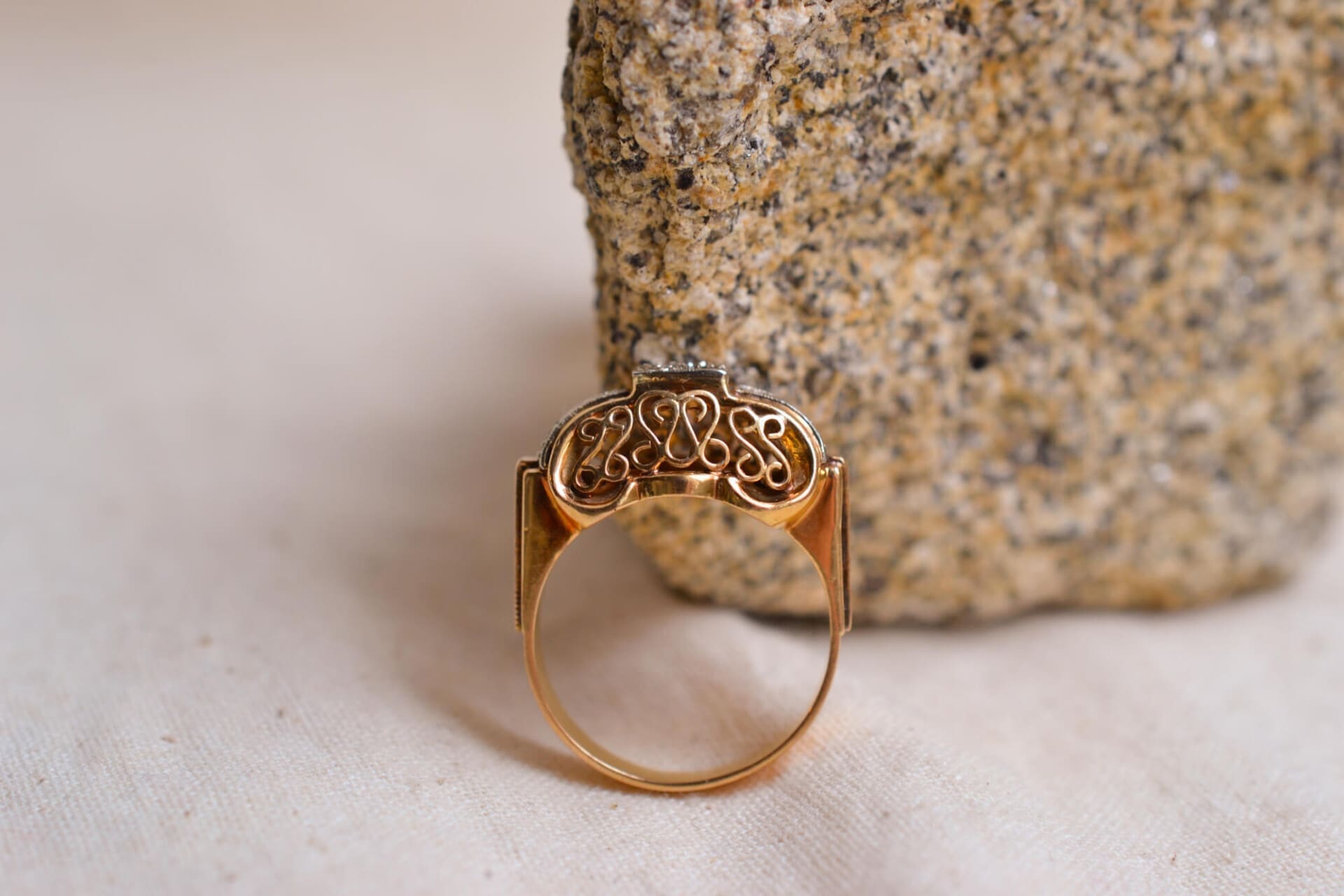 Bague Art Déco Diamant et dentelle