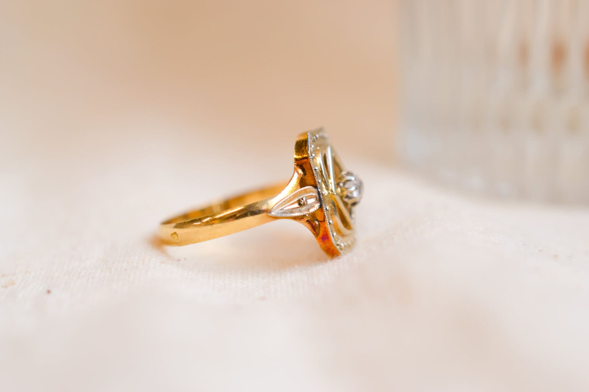 Bague Art Déco 2 Ors ajourée Oxyde