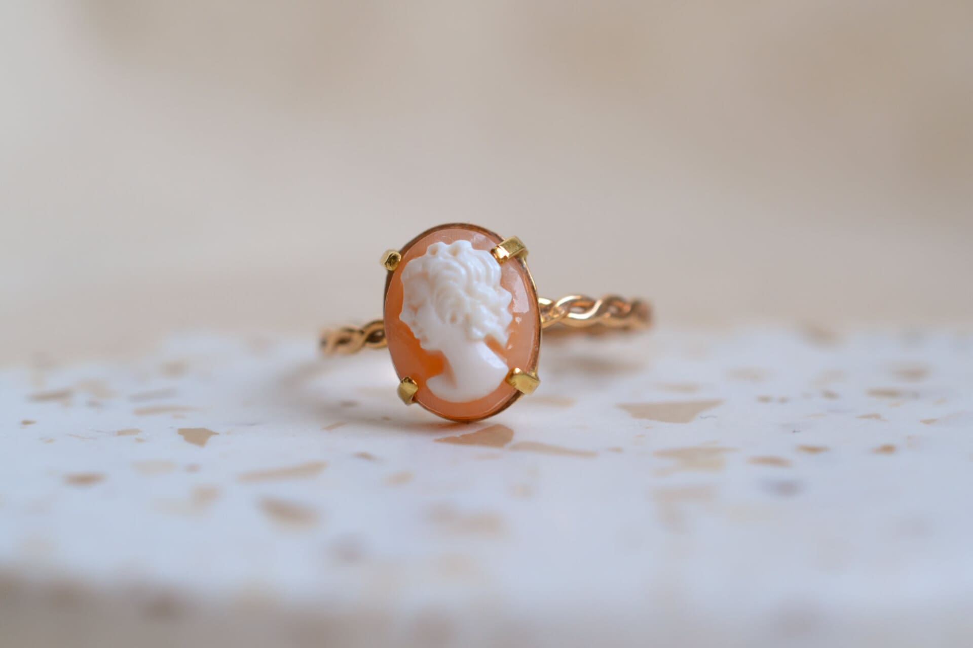 Bague Camée anneau torsadé