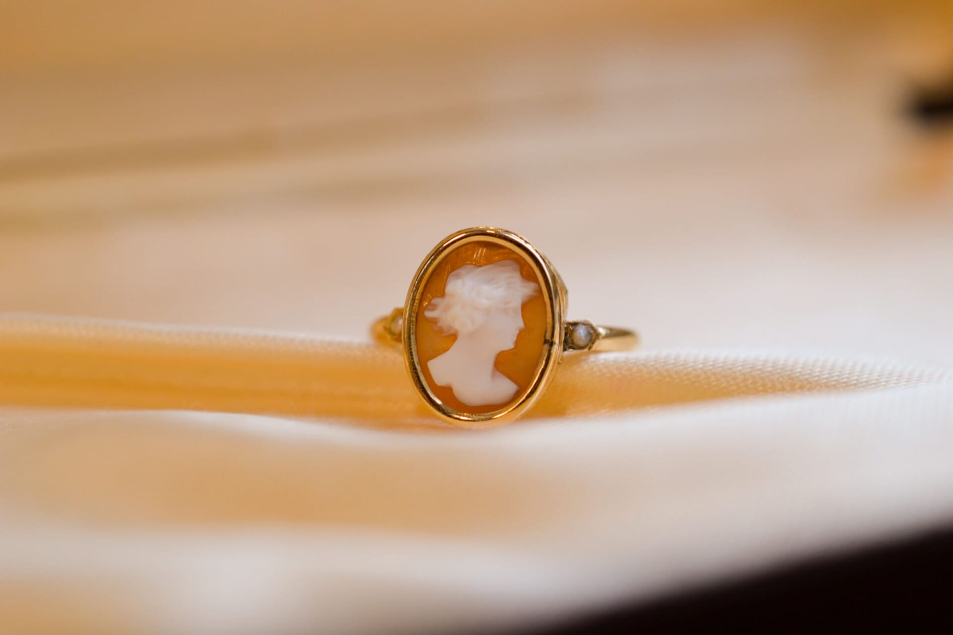 Bague Camée Perles