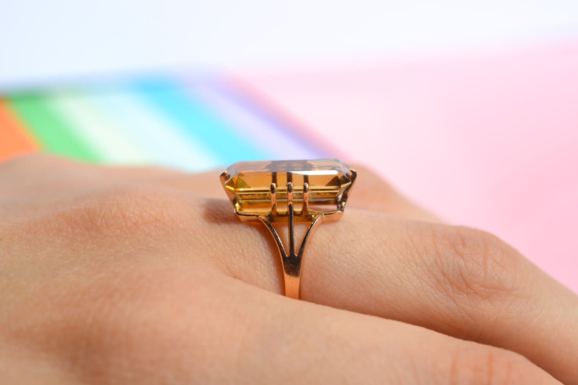 Bague Citrine rectangulaire sertie griffes