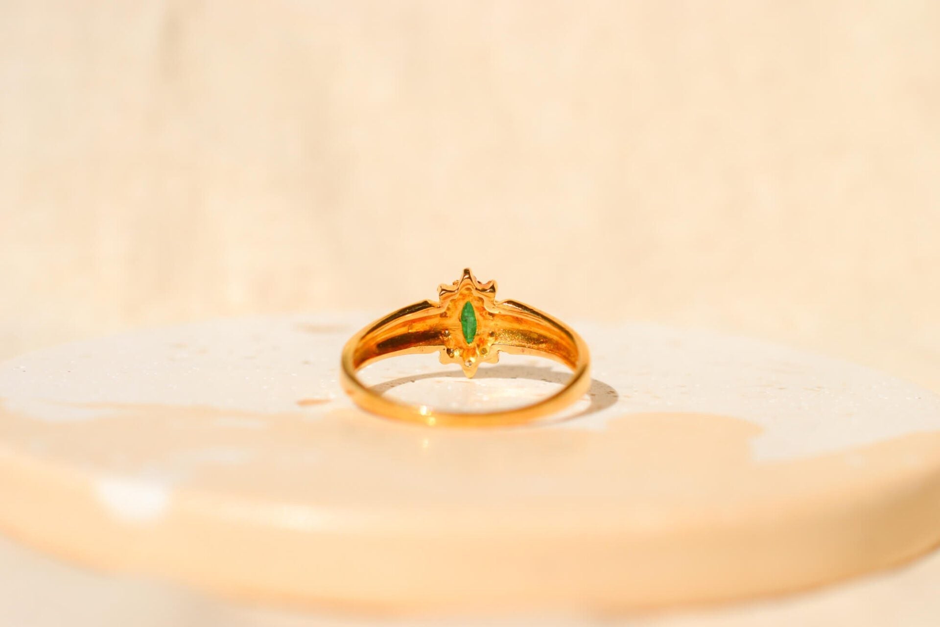 Bague Marguerite Emeraude et Diamants