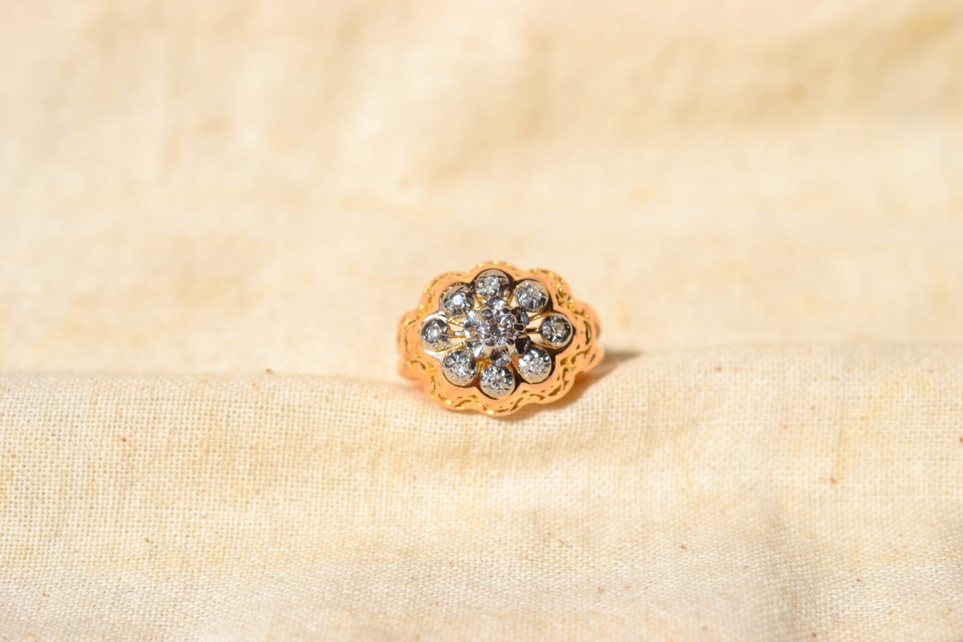 Bague Marguerite dôme Diamants 16K