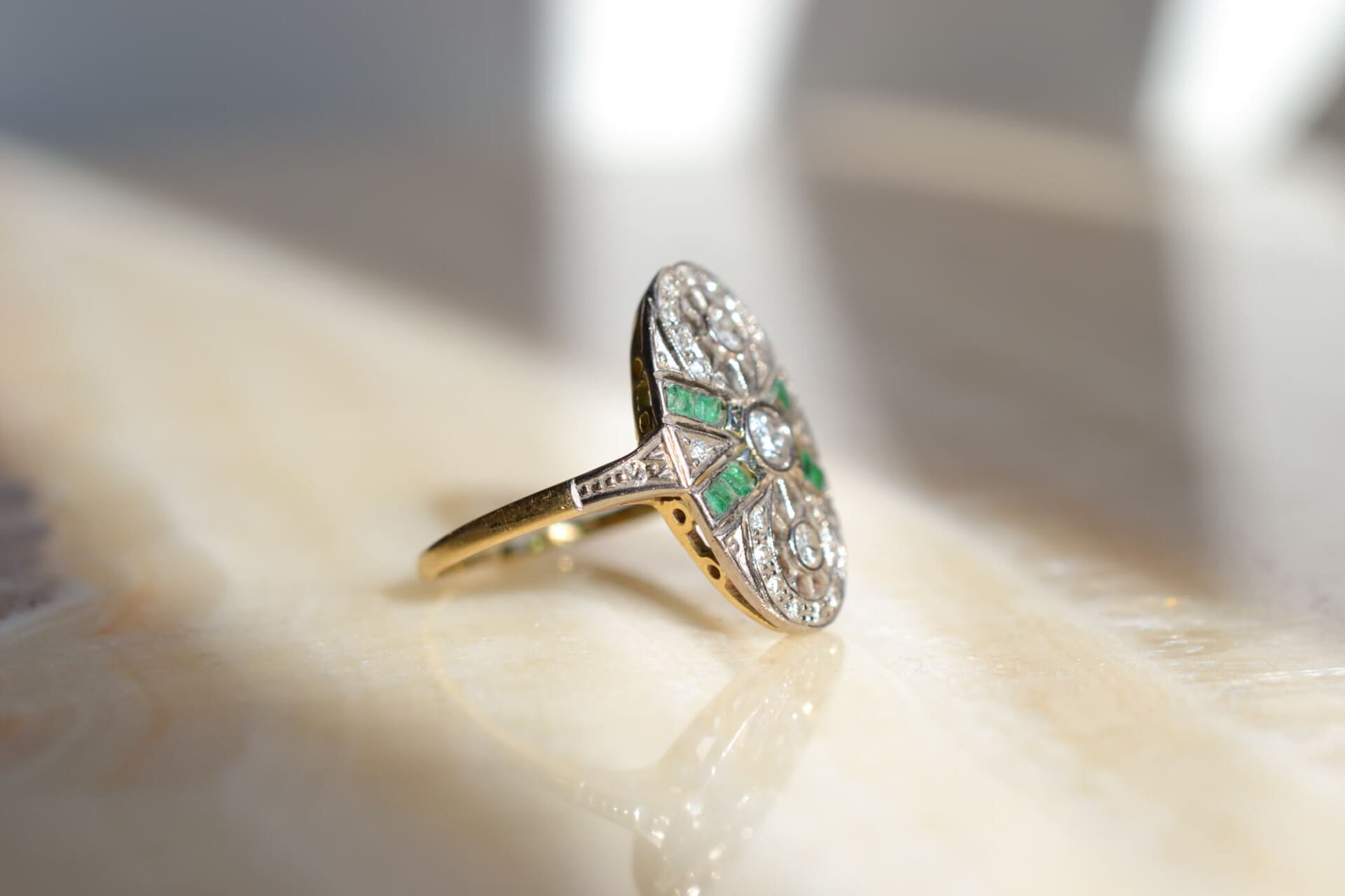 Bague Marquise Émeraudes et Diamants