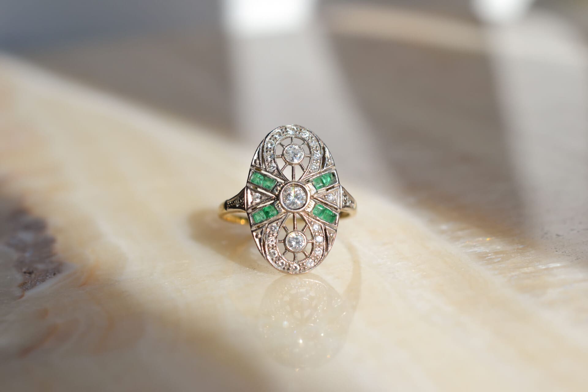 Bague Marquise Émeraudes et Diamants