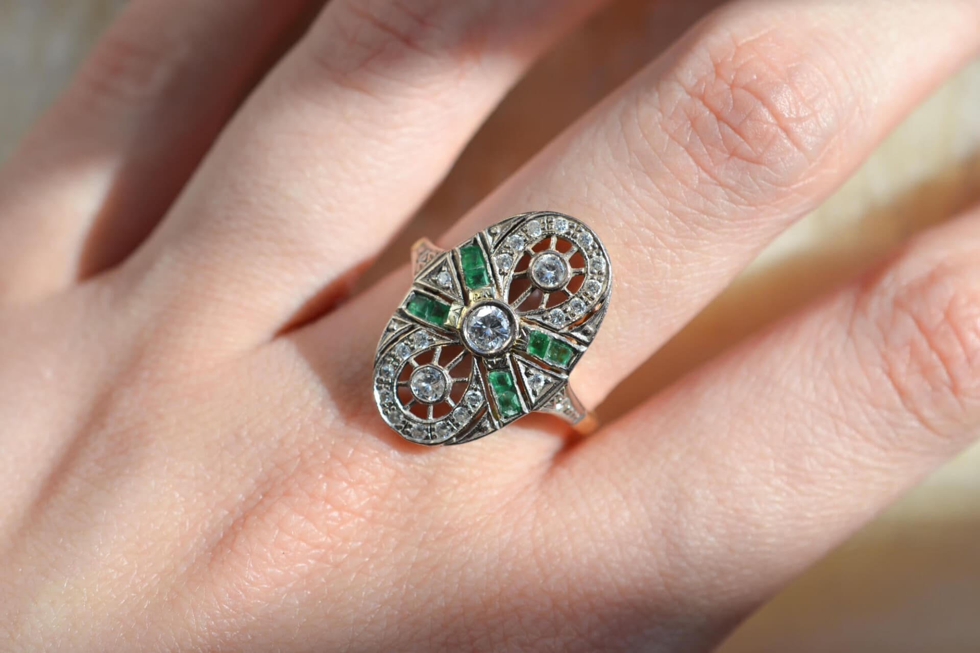 Bague Marquise Émeraudes et Diamants
