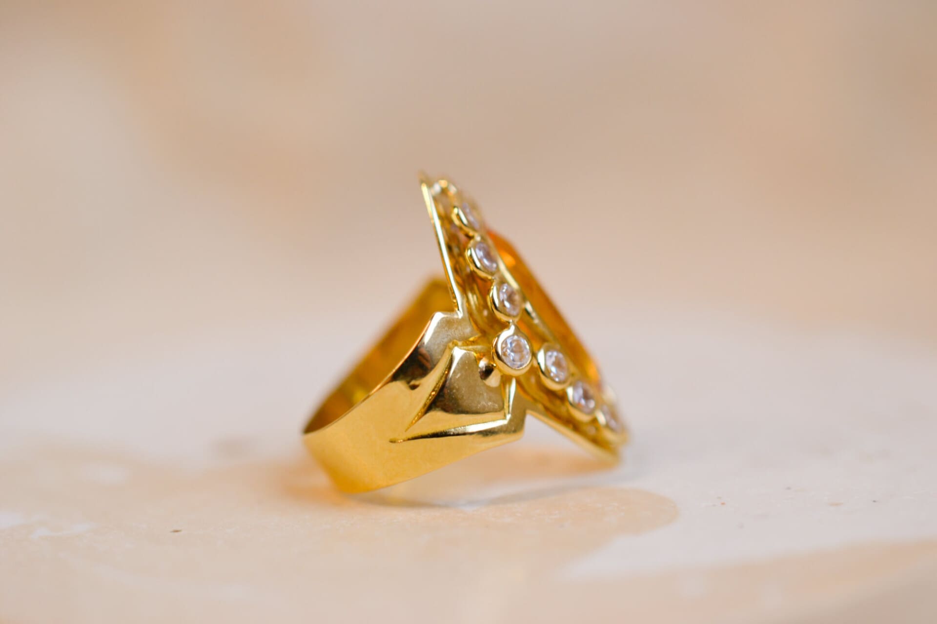 Bague Marquise Saphir de synthèse jaune