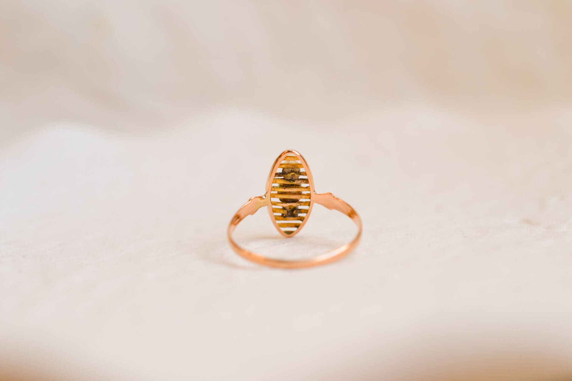 Bague Navette Perle et Rubis de synthèse