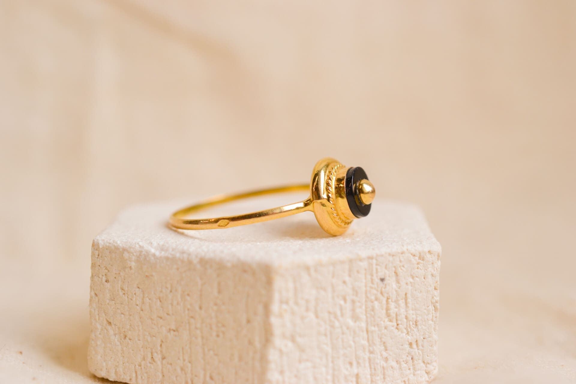 Bague Onyx décor torsadé