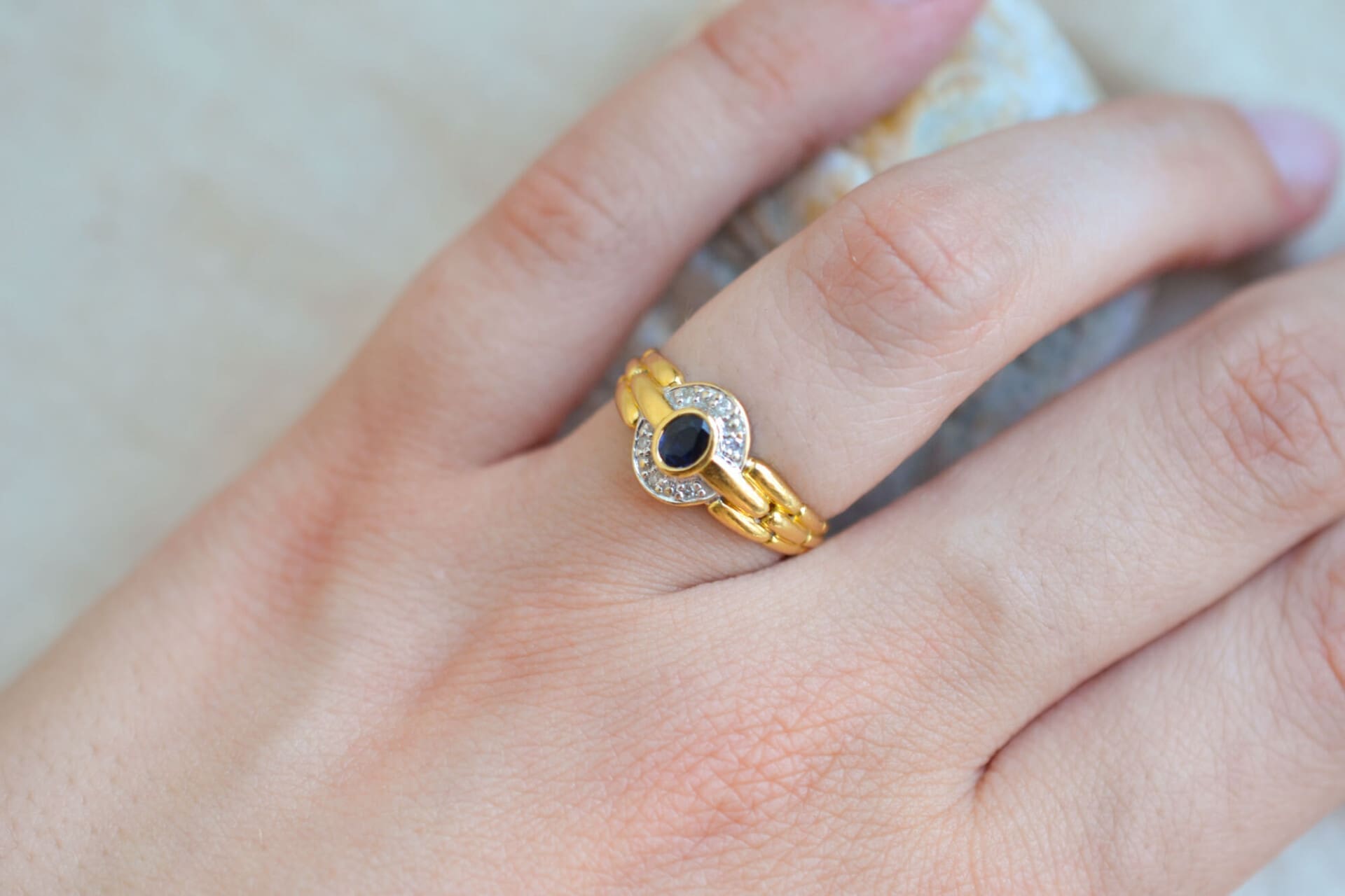 Bague Saphir et Diamants monture maillons
