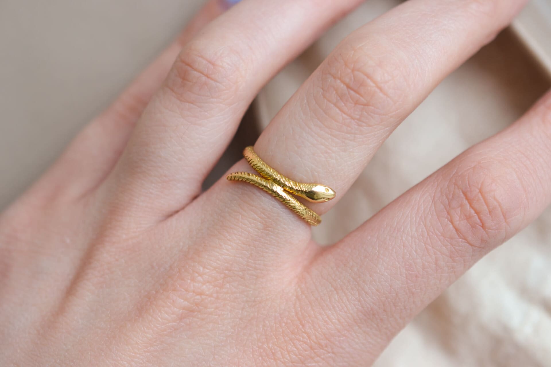Bague Serpent ciselée