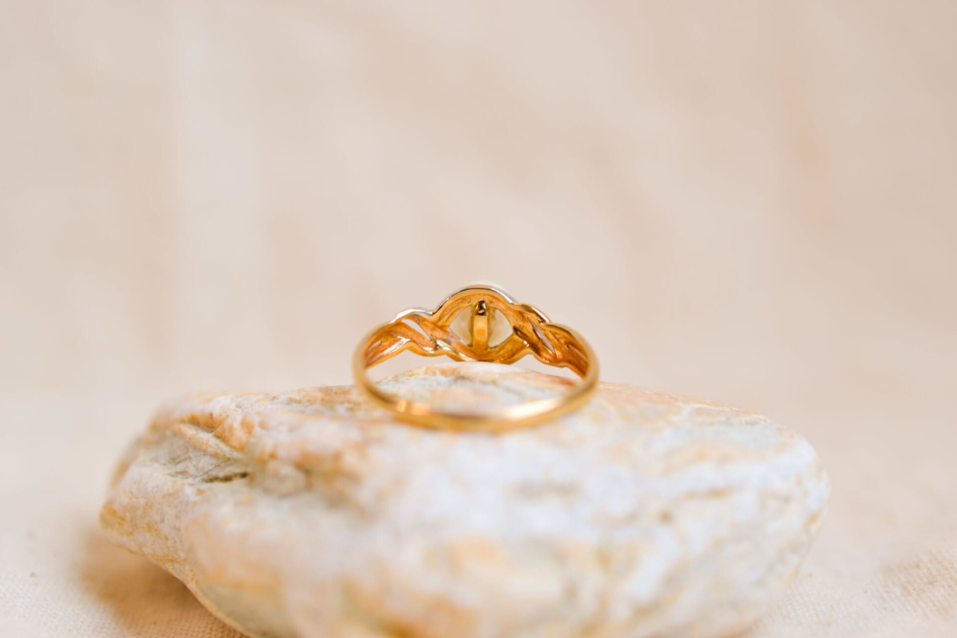 Bague Perle 2 Ors entrelacée