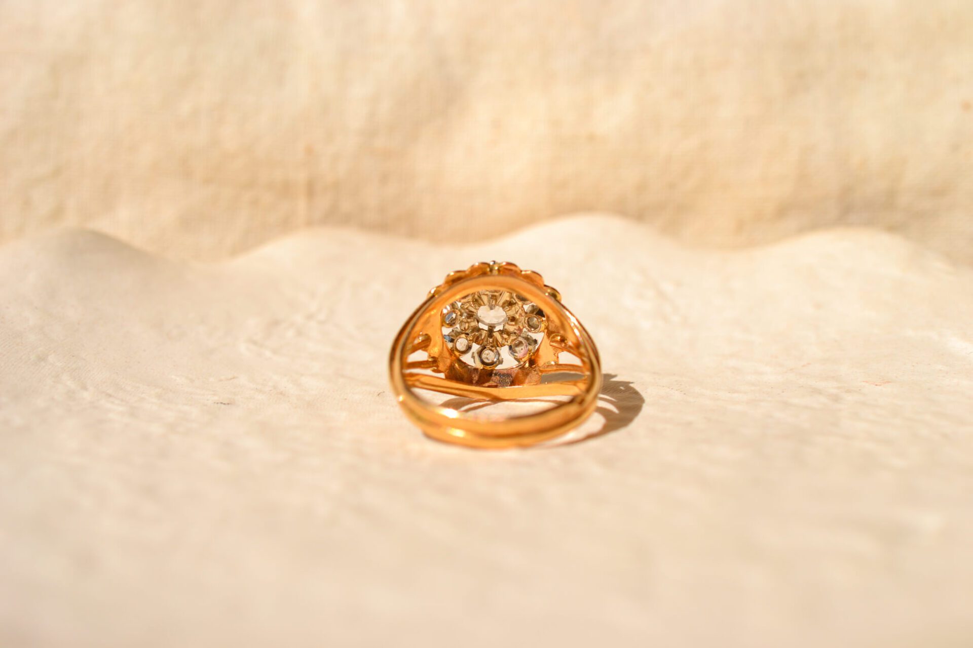 Bague florale Saphir blanc et Diamants