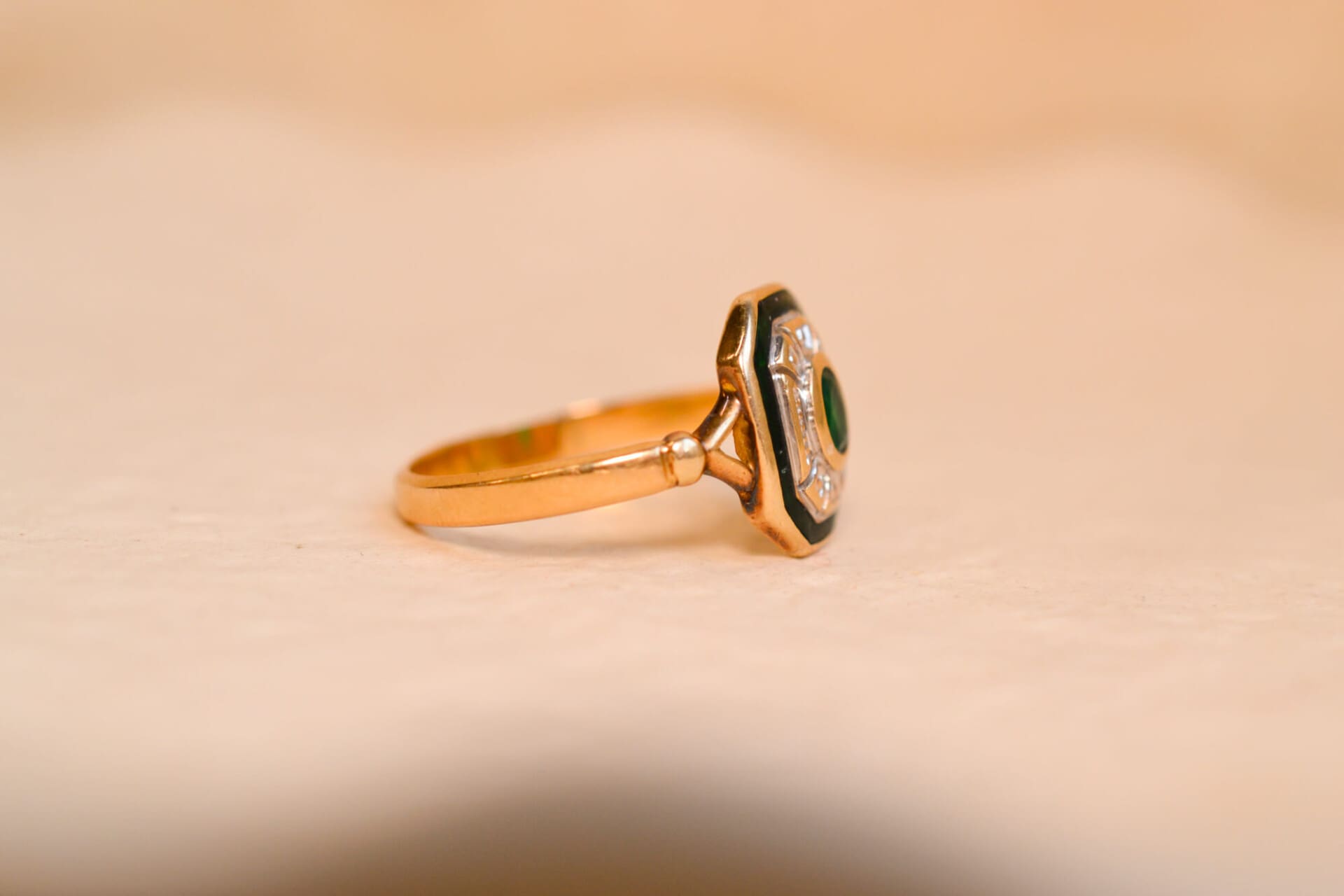 Bague octogonale Émeraude et émail