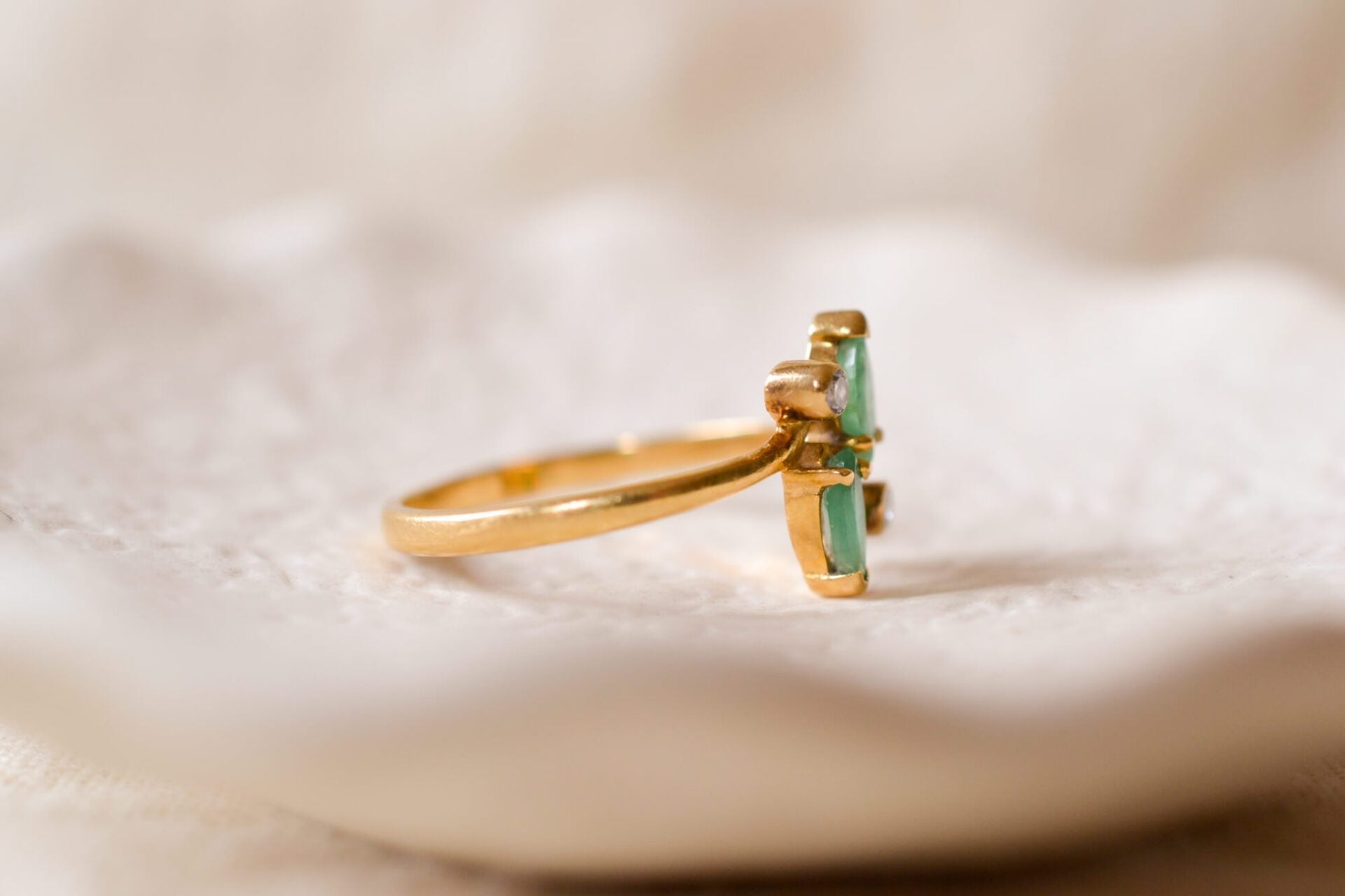 Bague papillon Emeraudes et Diamants