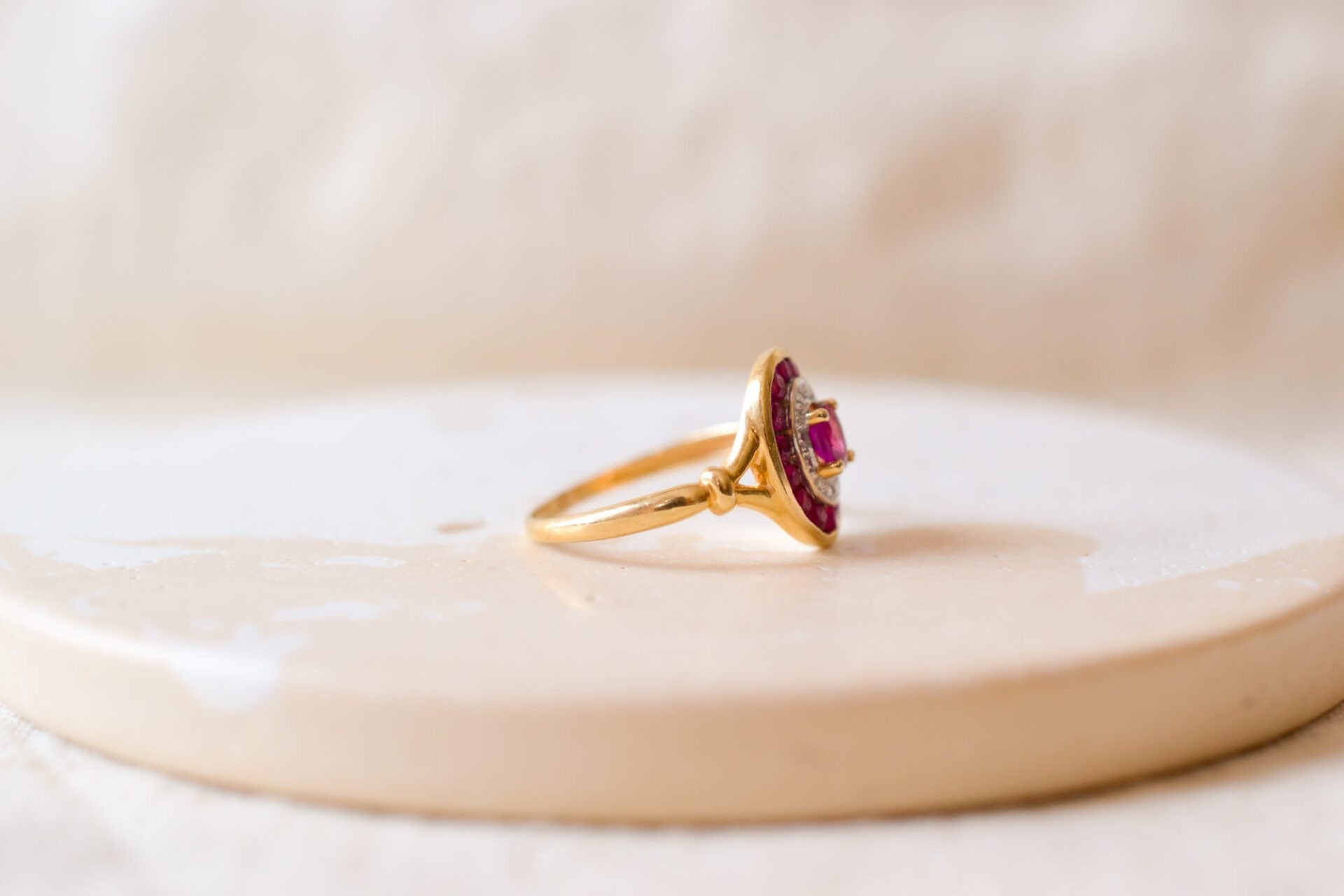 Bague ovale Rubis de synthèse 2 Ors