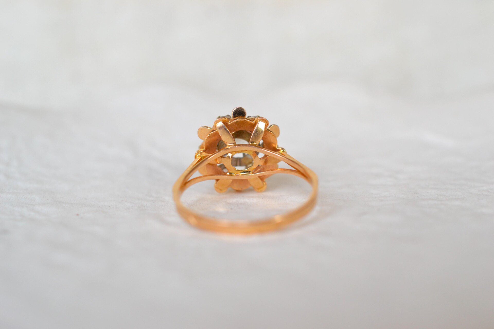 Bague fleur Art Déco Oxydes