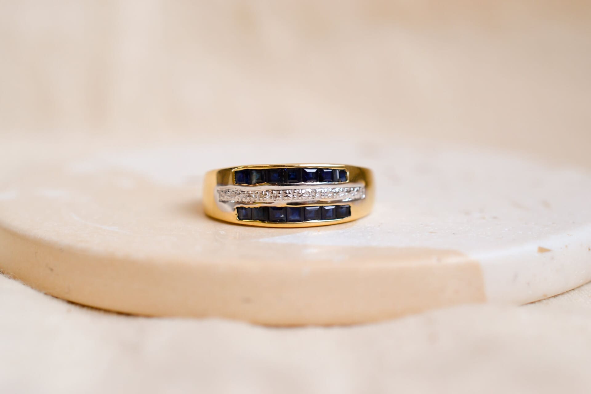 Bague bandeau Saphirs et Diamants