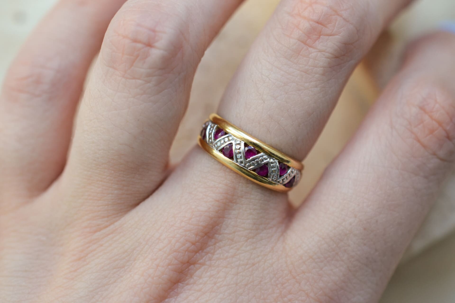 Bague bandeau Rubis