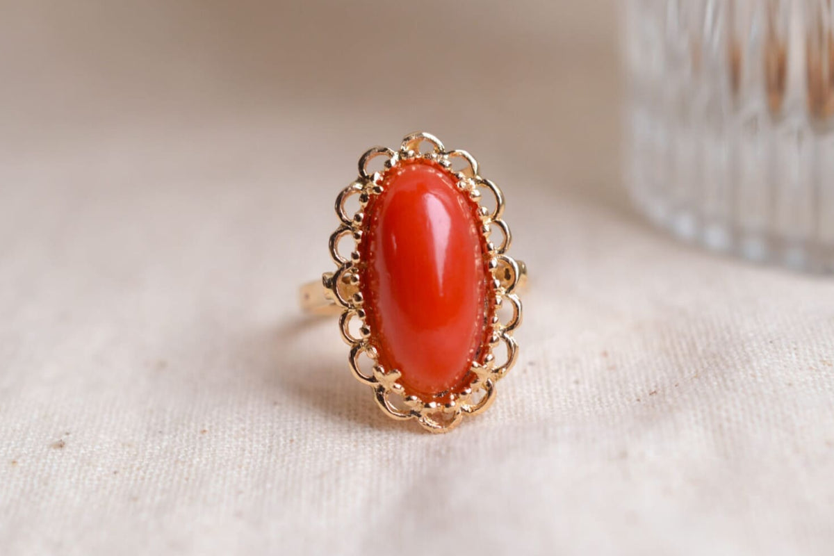 Bague cabochon Corail oval
