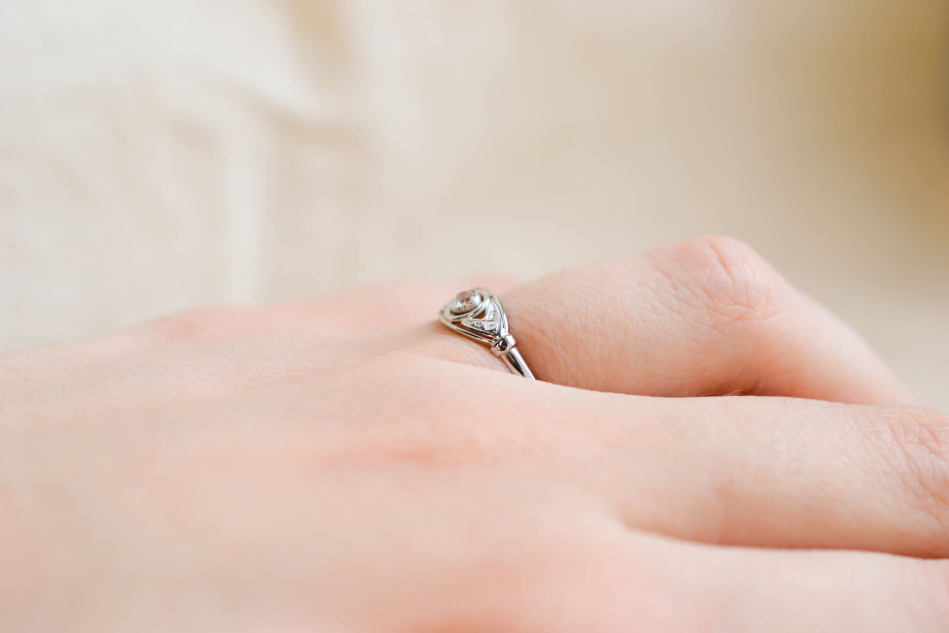 Bague Art Déco filigrane Oxyde