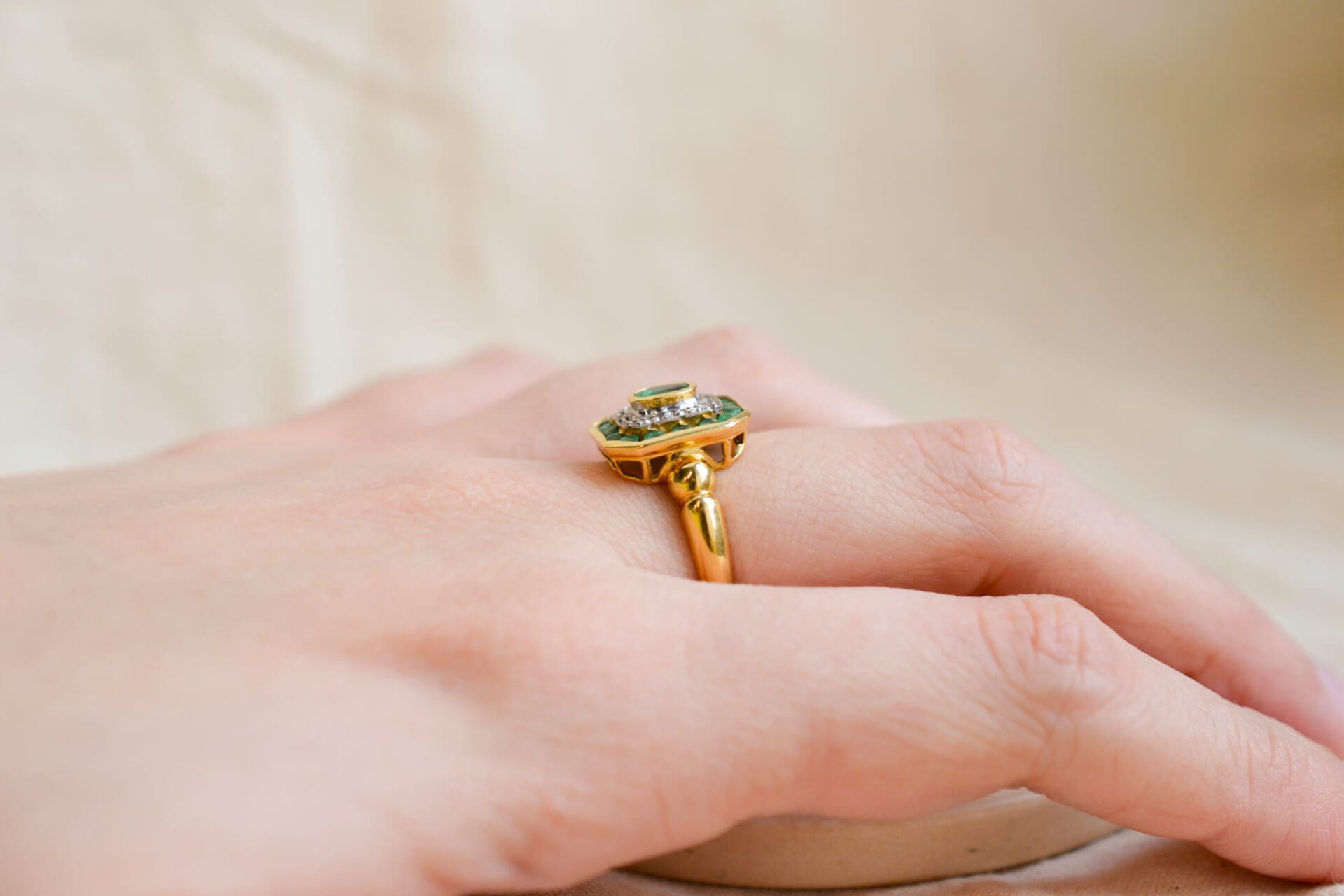 Bague octogonale Émeraudes et Diamants