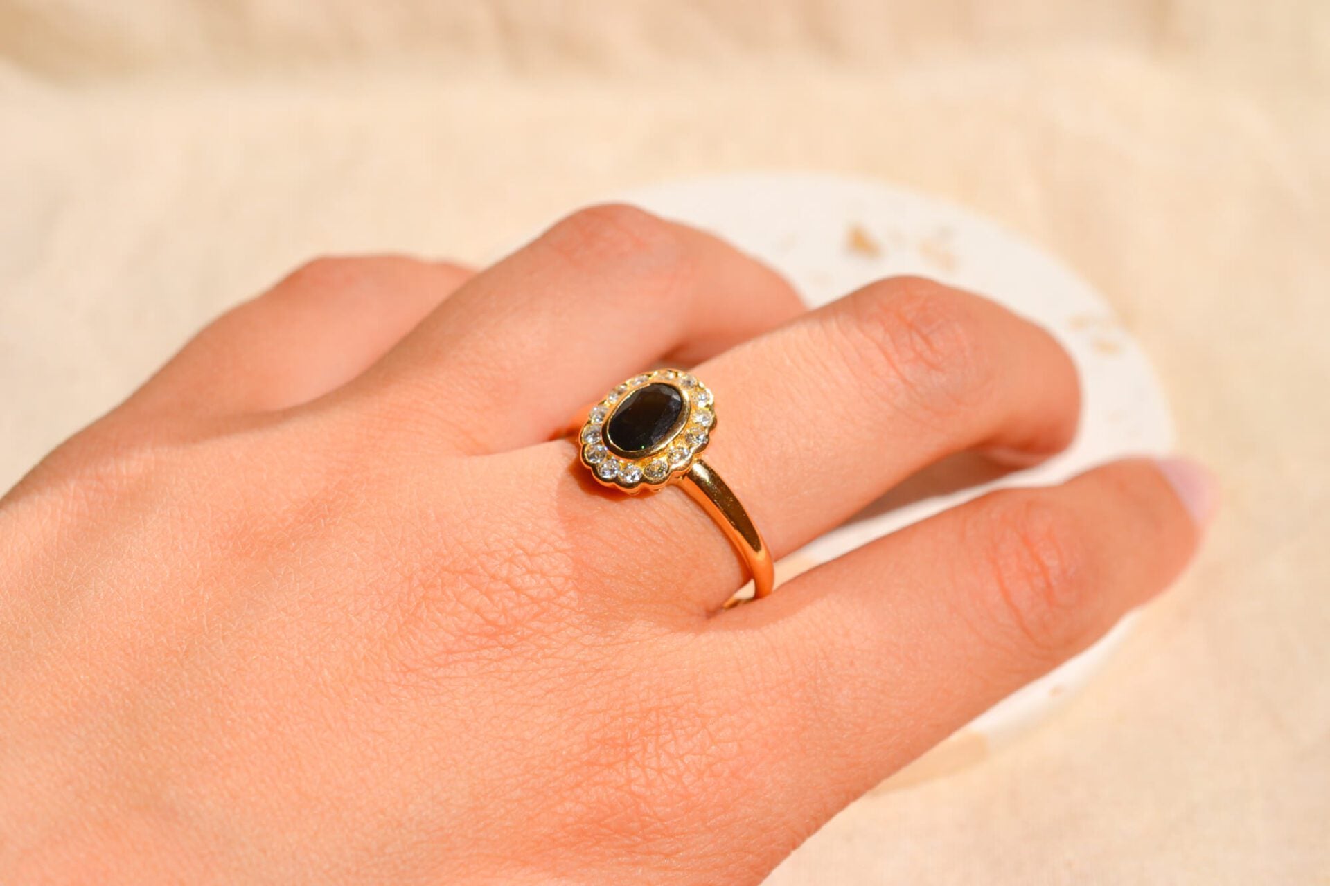 Bague Marguerite Saphir entourage Diamants