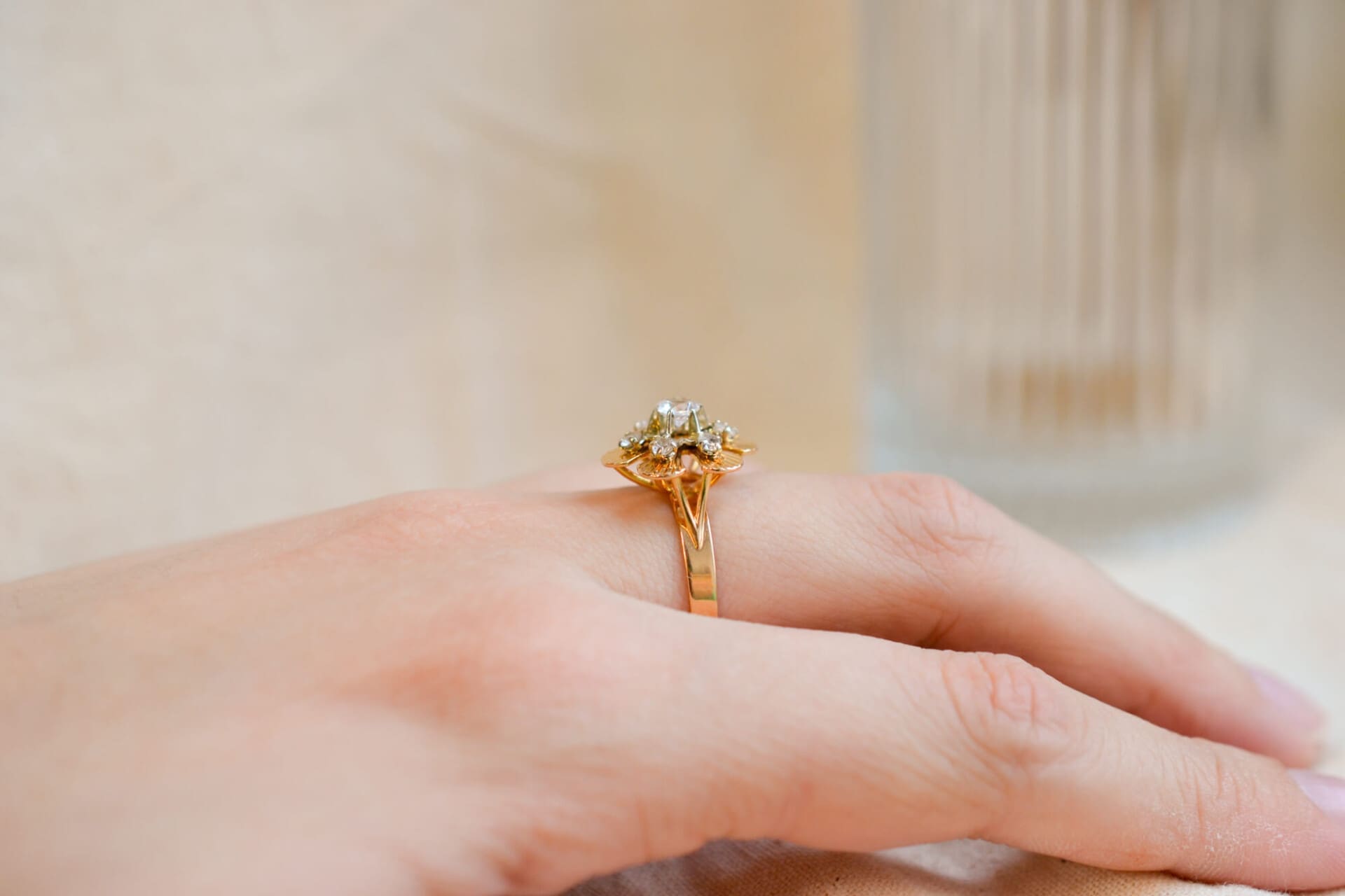 Bague fleur Oxydes pétales striés
