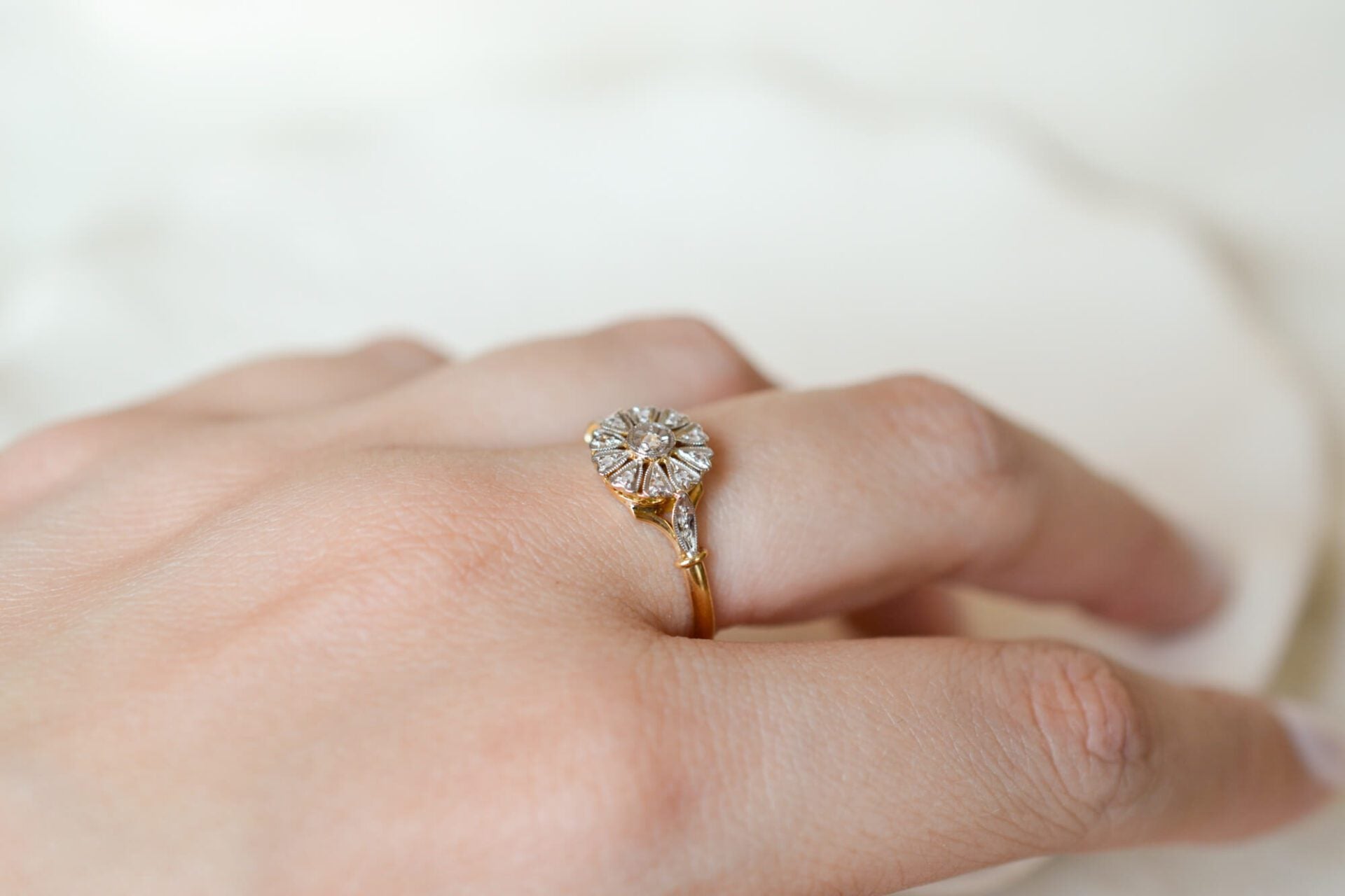 Bague fleur Art Déco Diamants