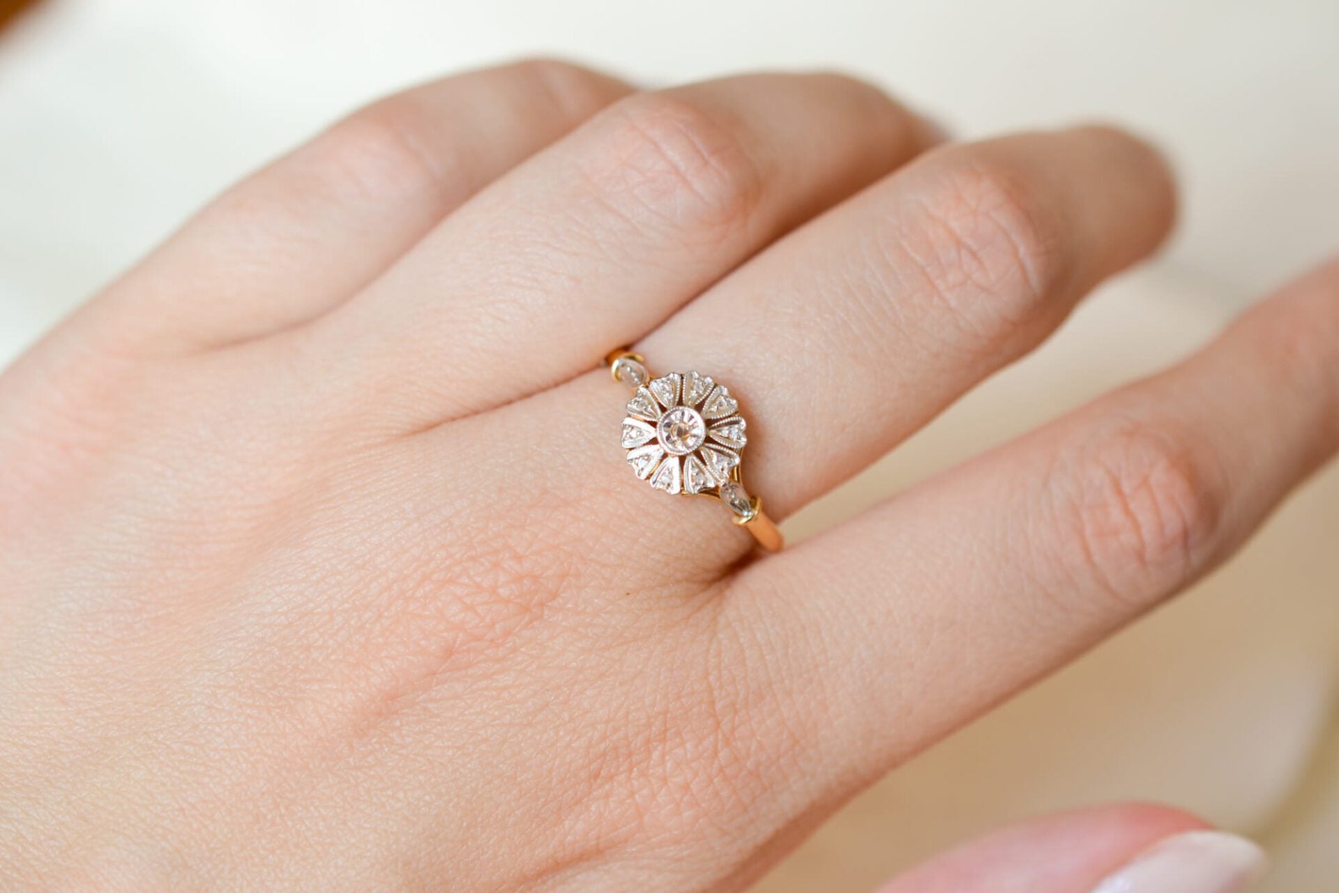 Bague fleur Art Déco Diamants