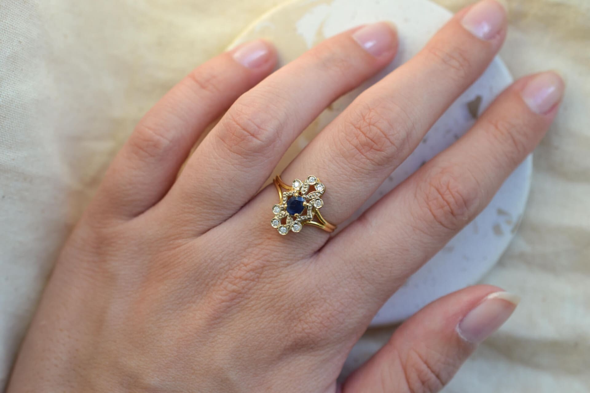 Bague ancienne Saphir et Diamants
