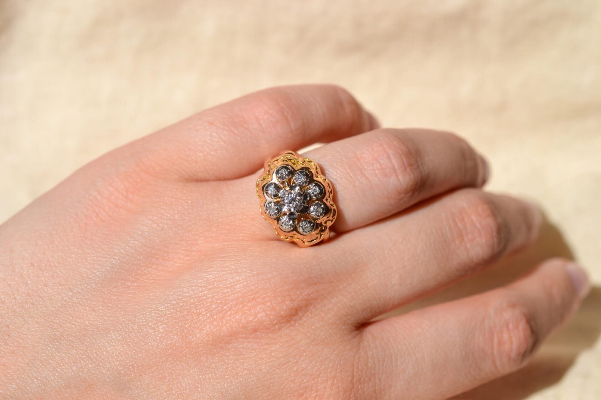 Bague Marguerite dôme Diamants 16K