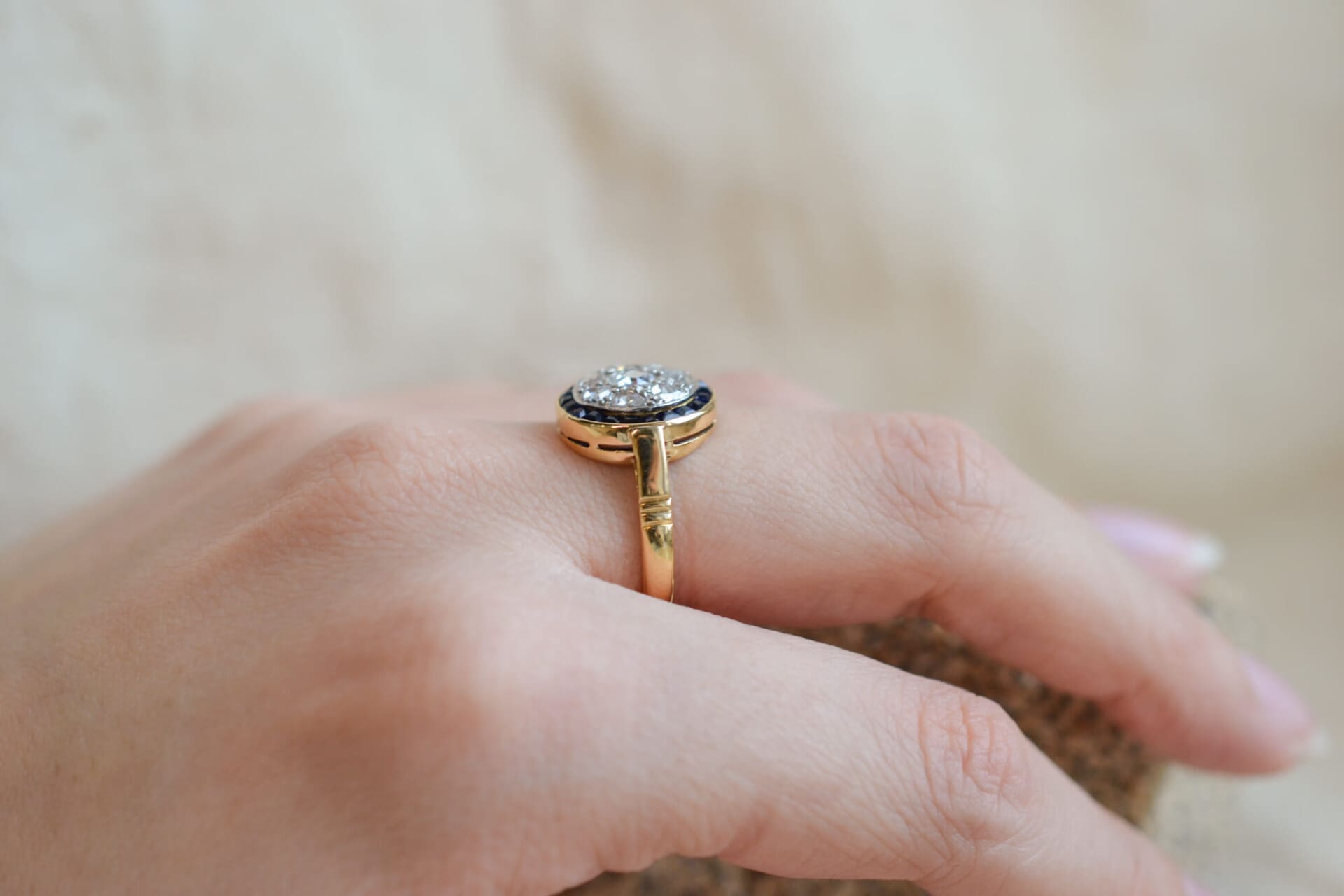 Bague circulaire Saphirs et Diamants
