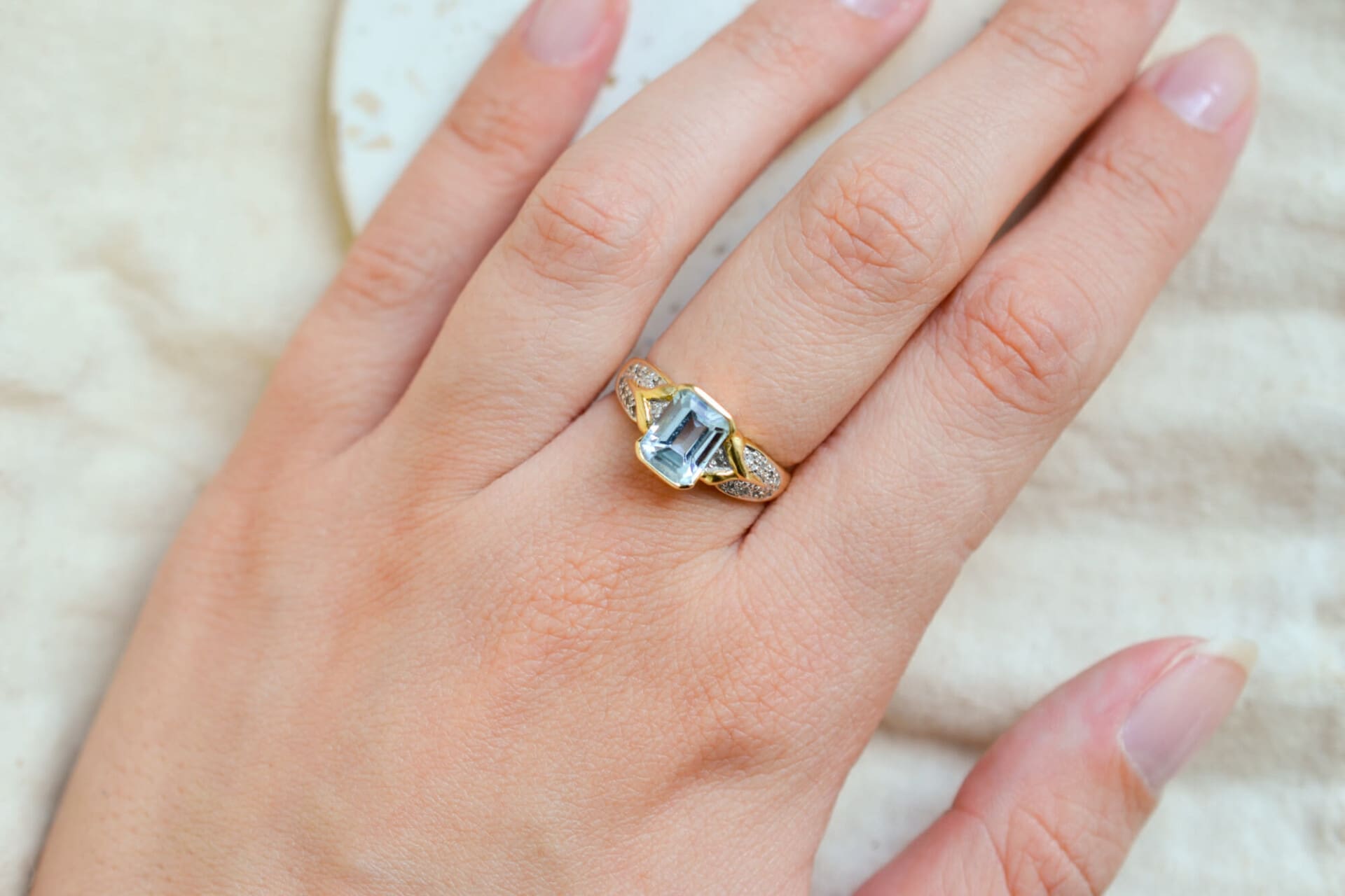 Bague Topaze rectangulaire et Diamants
