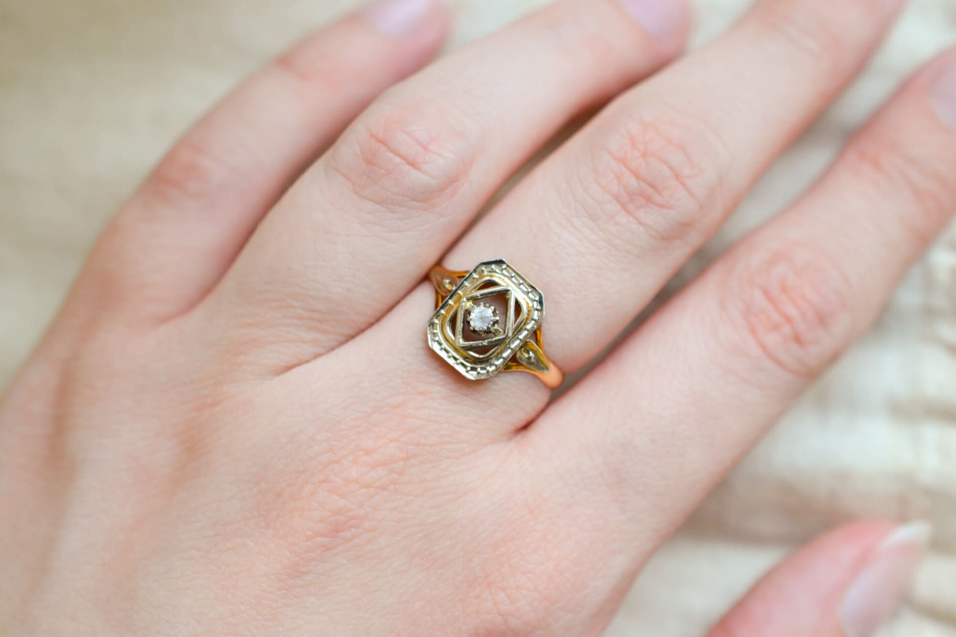 Bague Art Déco 2 Ors ajourée Oxyde
