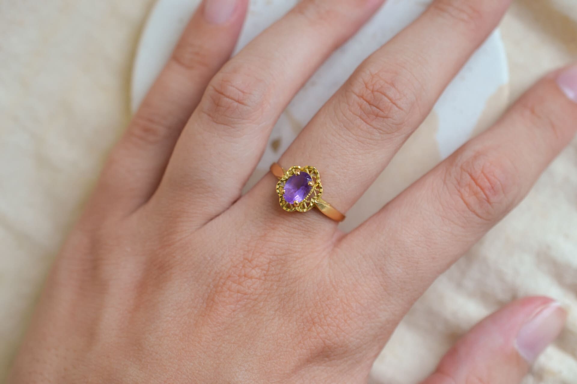 Bague Améthyste décor fleur