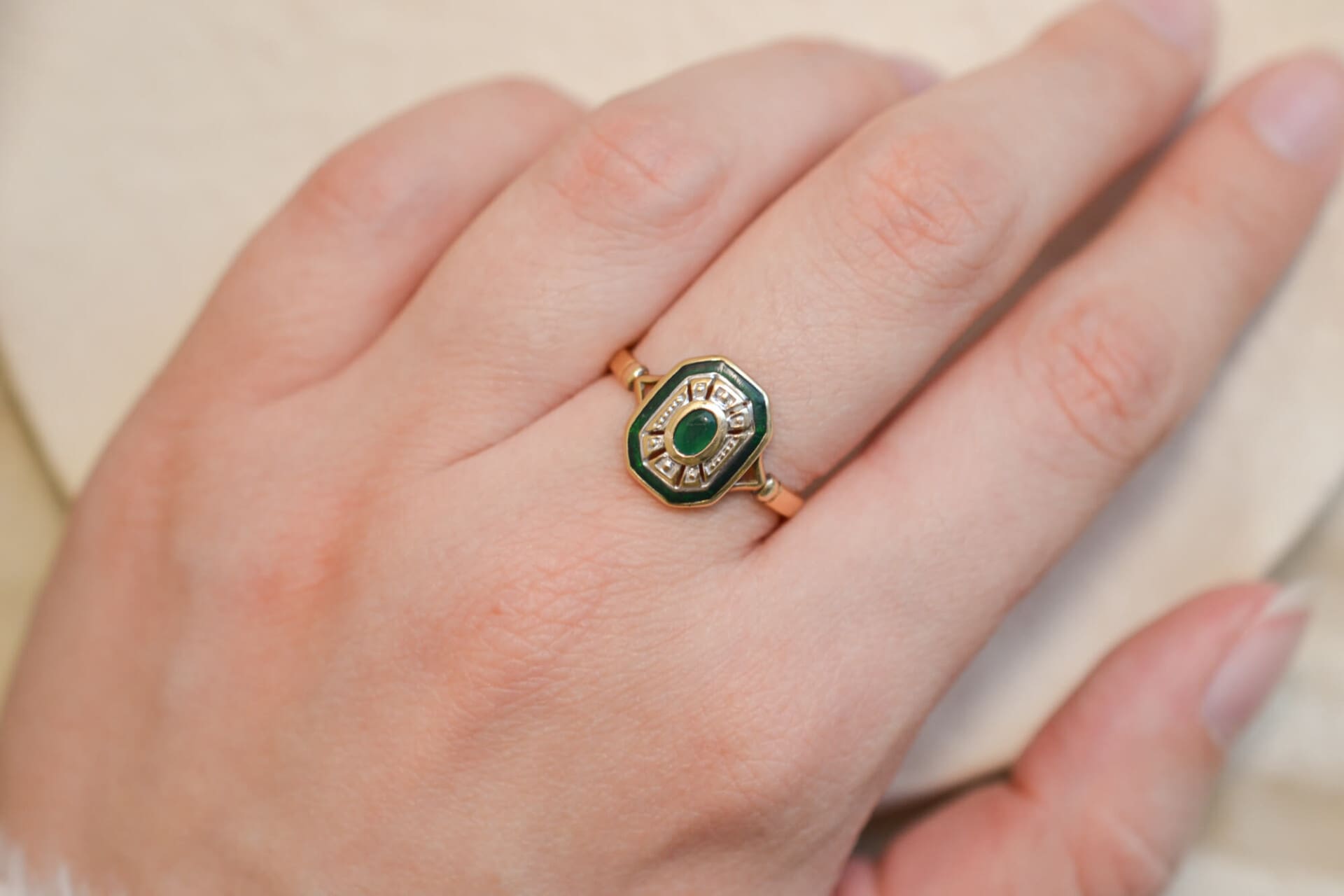 Bague octogonale Émeraude et émail
