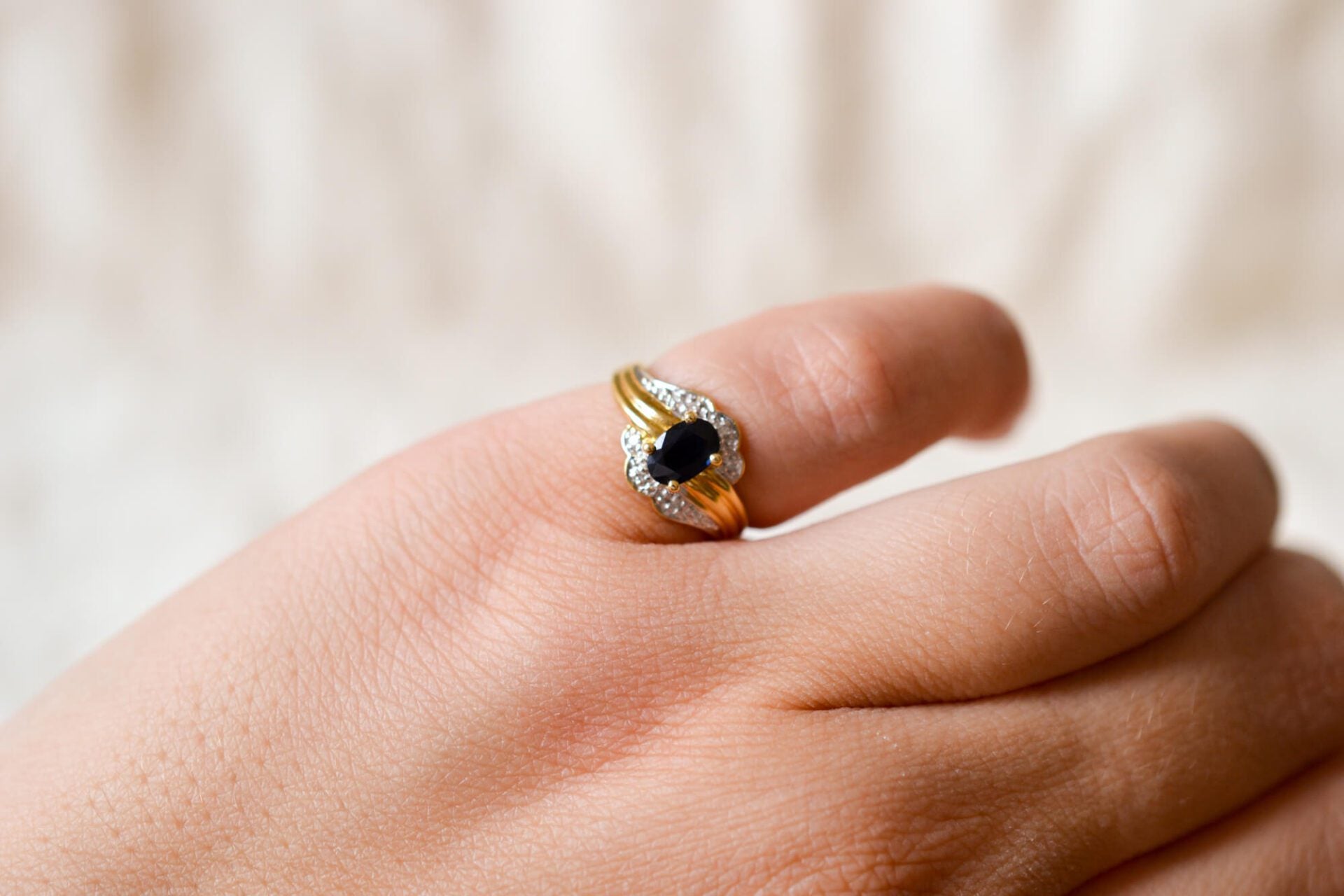 Bague croisée Diamants et Saphir