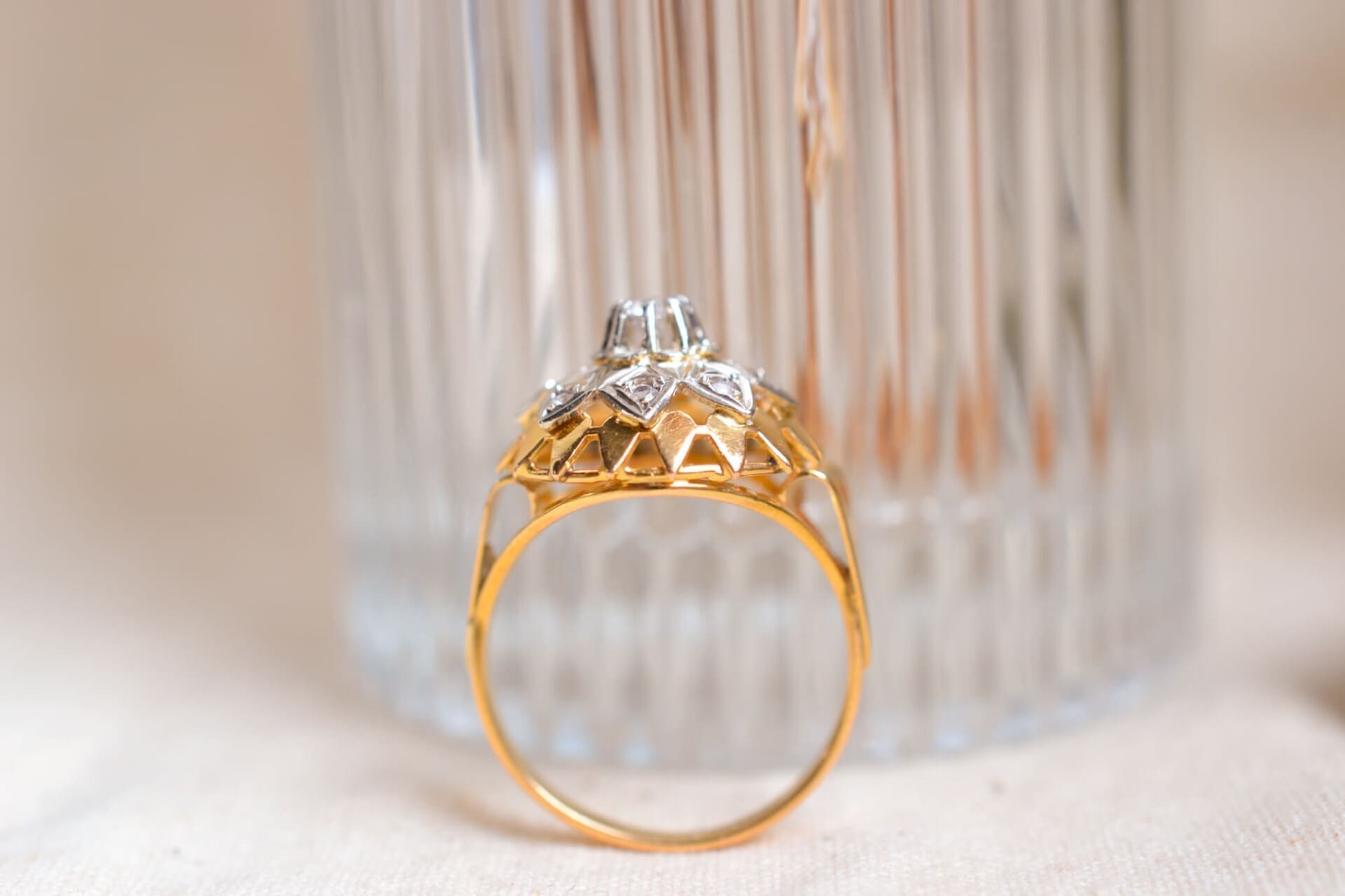 Bague dôme 2 Ors pierres blanches