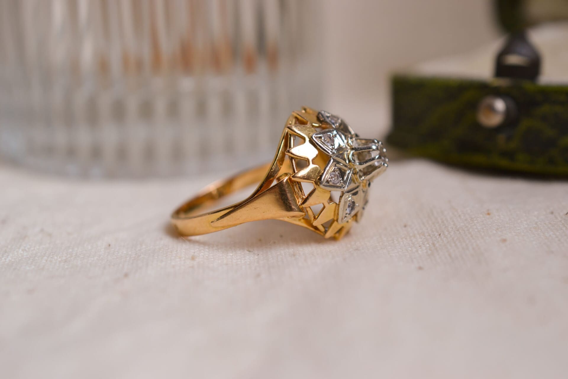 Bague dôme 2 Ors pierres blanches
