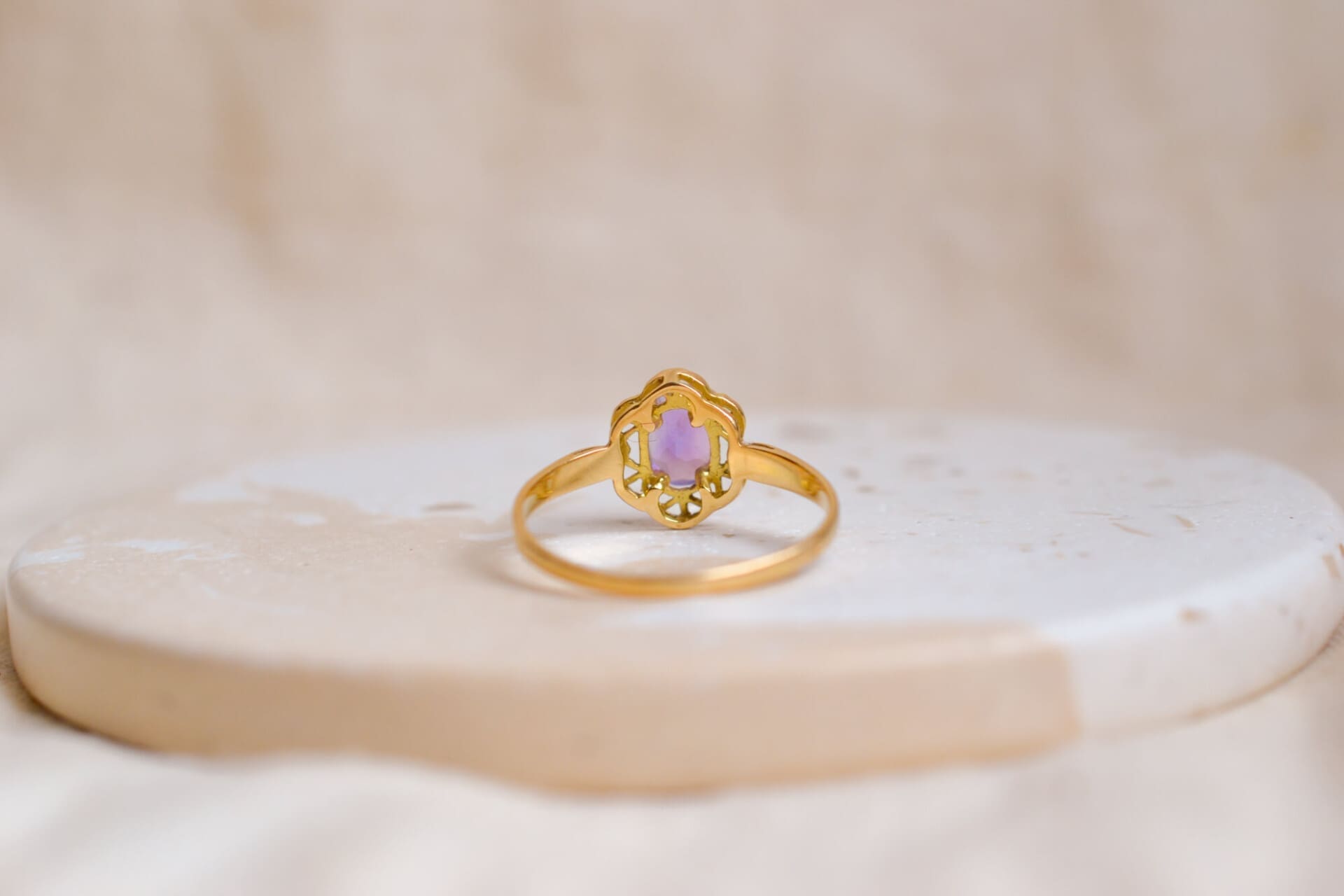 Bague Améthyste décor fleur