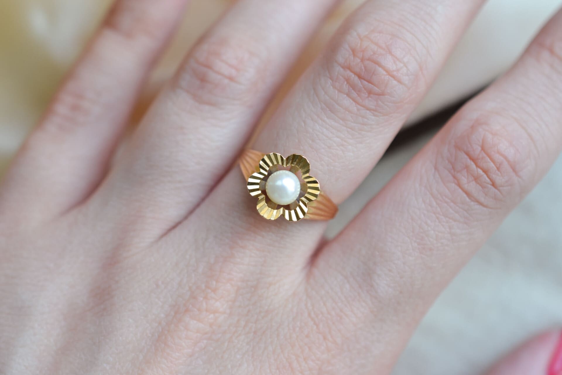 Bague fleur Perle striée