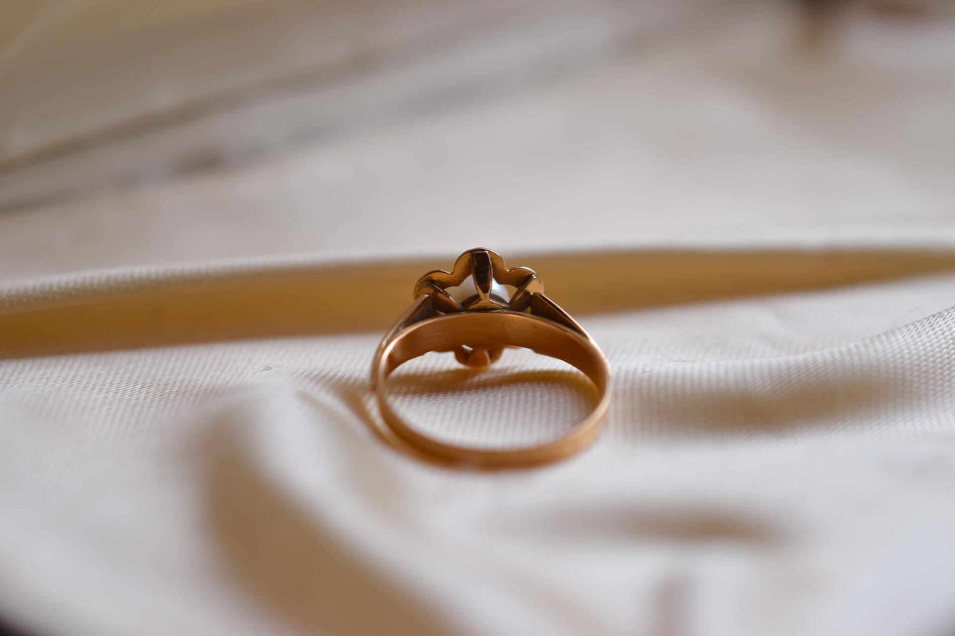 Bague fleur Perle striée