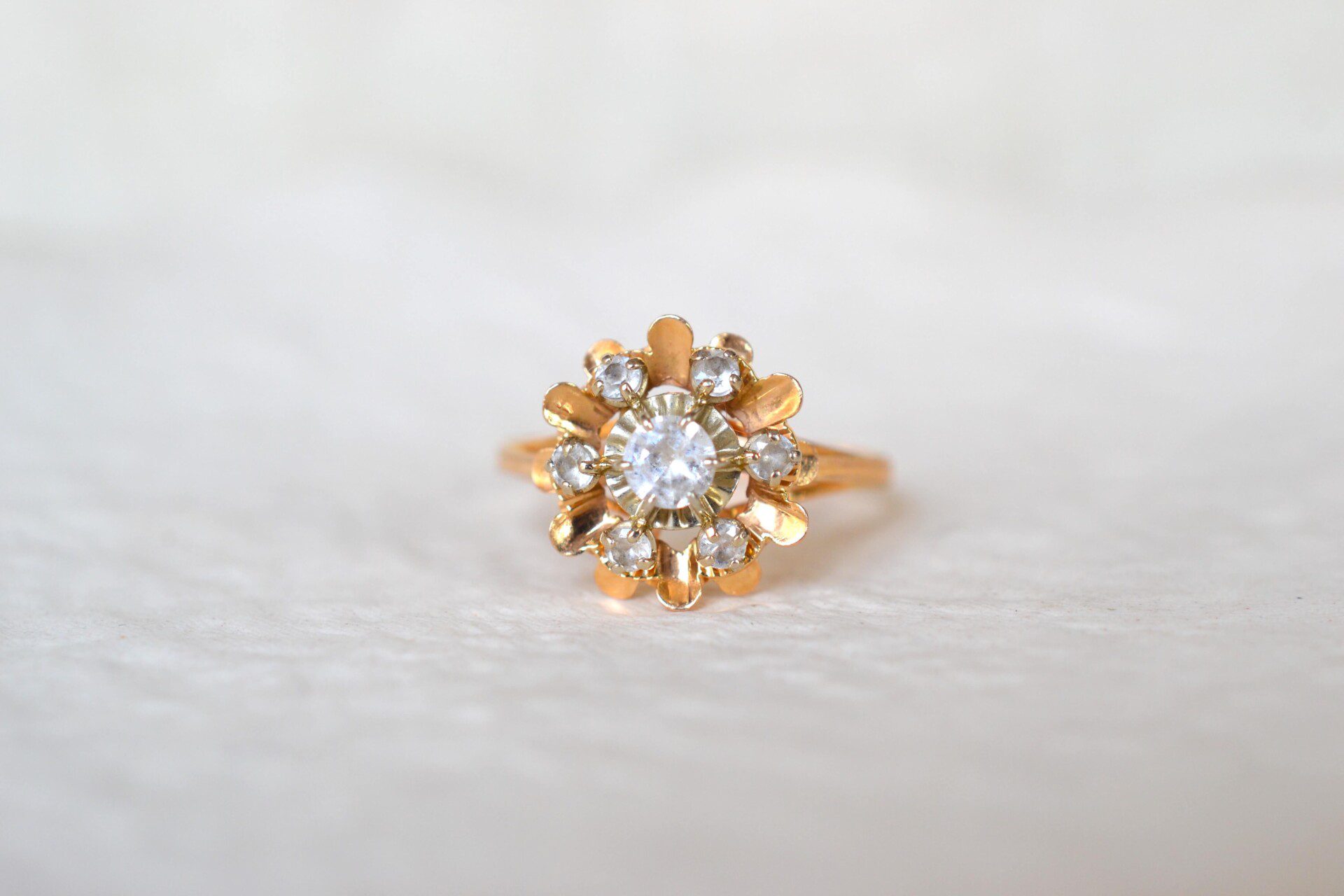 Bague fleur Art Déco Oxydes