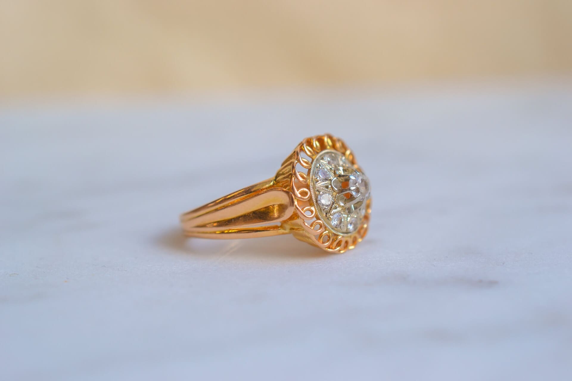 Bague fleur circulaire Oxydes