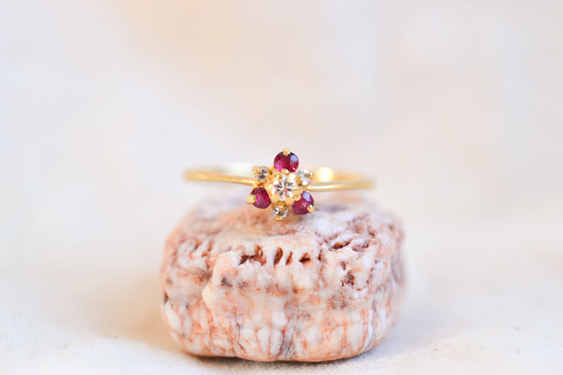 Bague fleur Rubis et Diamants