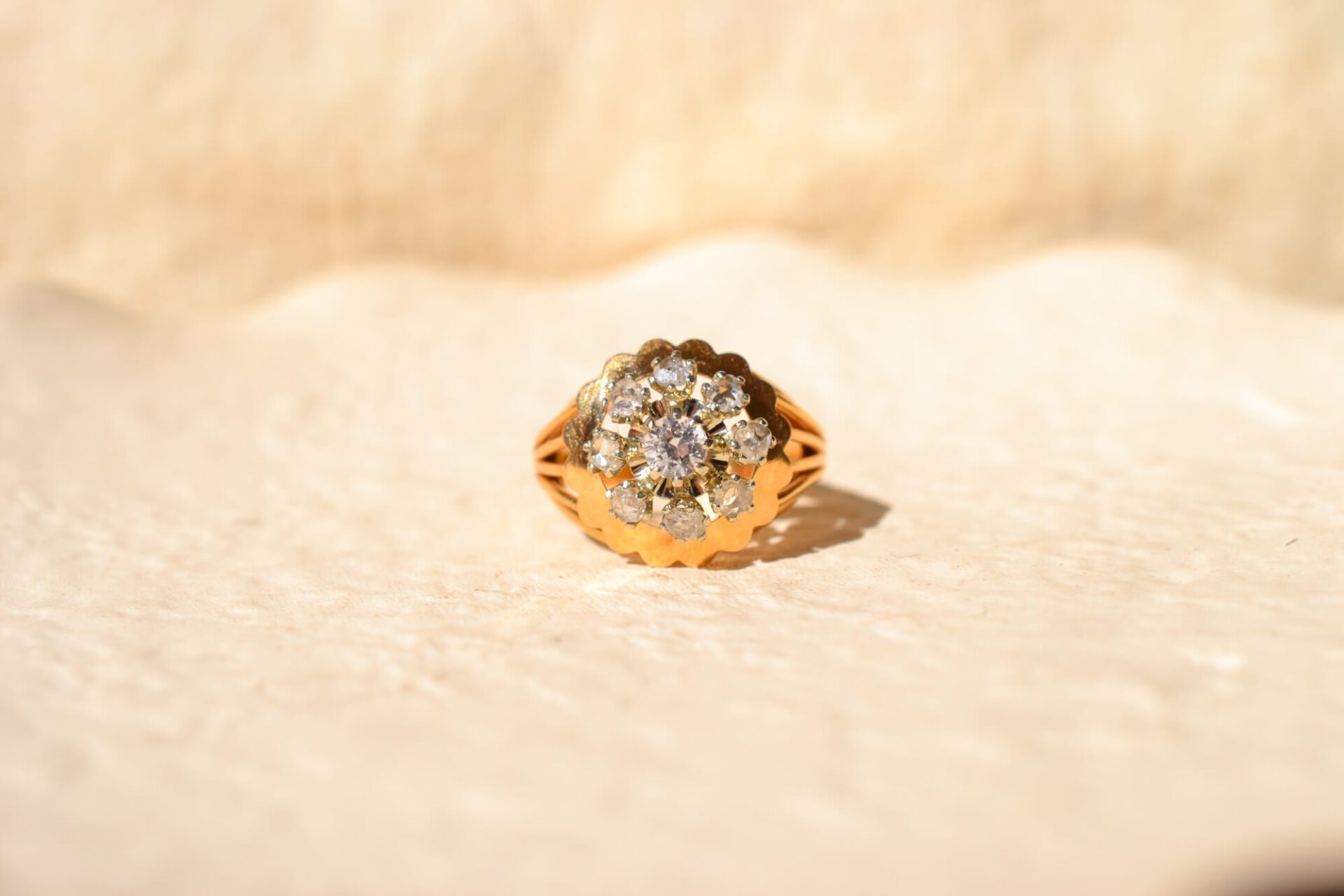 Bague florale Saphir blanc et Diamants