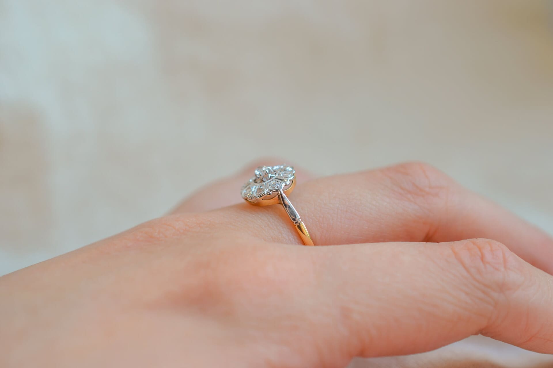 Bague fleur style Art Déco